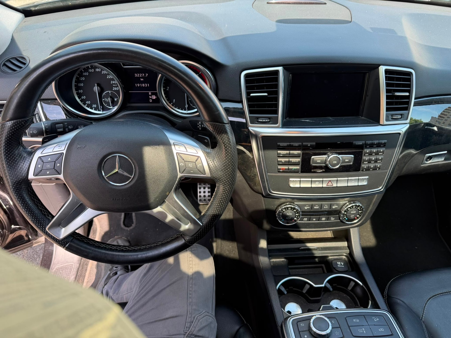 MERCEDES-BENZ ML 350 BlueTEC Edition 4Matic 7G-Tronic-image-9