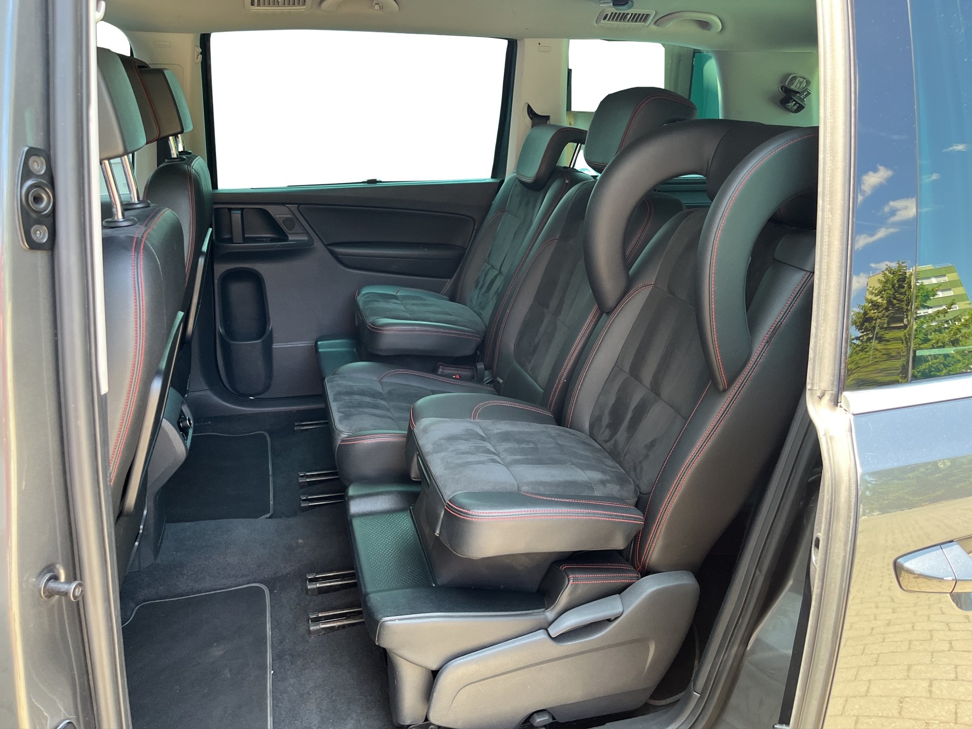SEAT Alhambra 2.0 TDI FR Line DSG *7-Plätzer, int. Kindersitze, Anhängerkupplung*-image-8