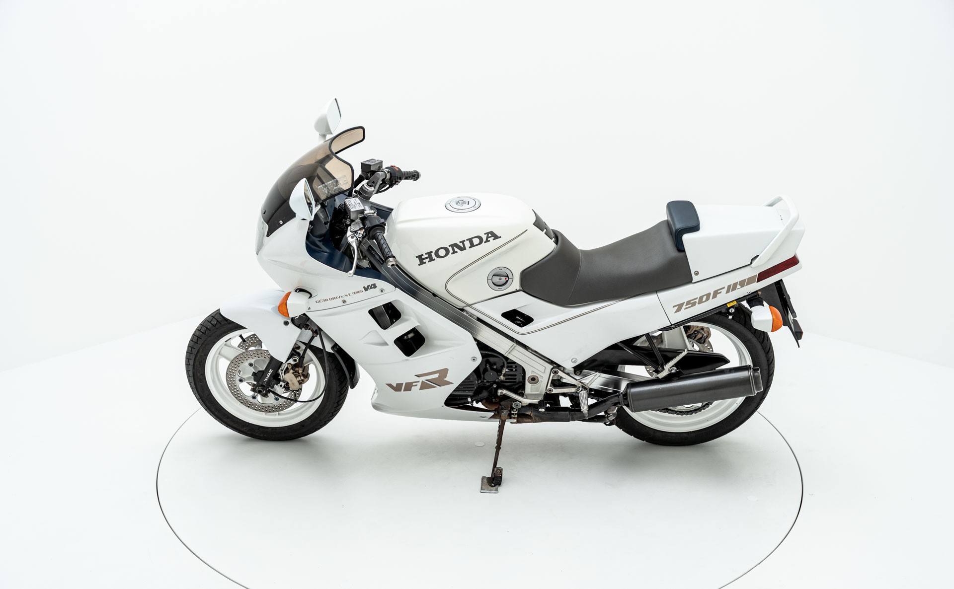 HONDA VFR 750 F G/H-image-5