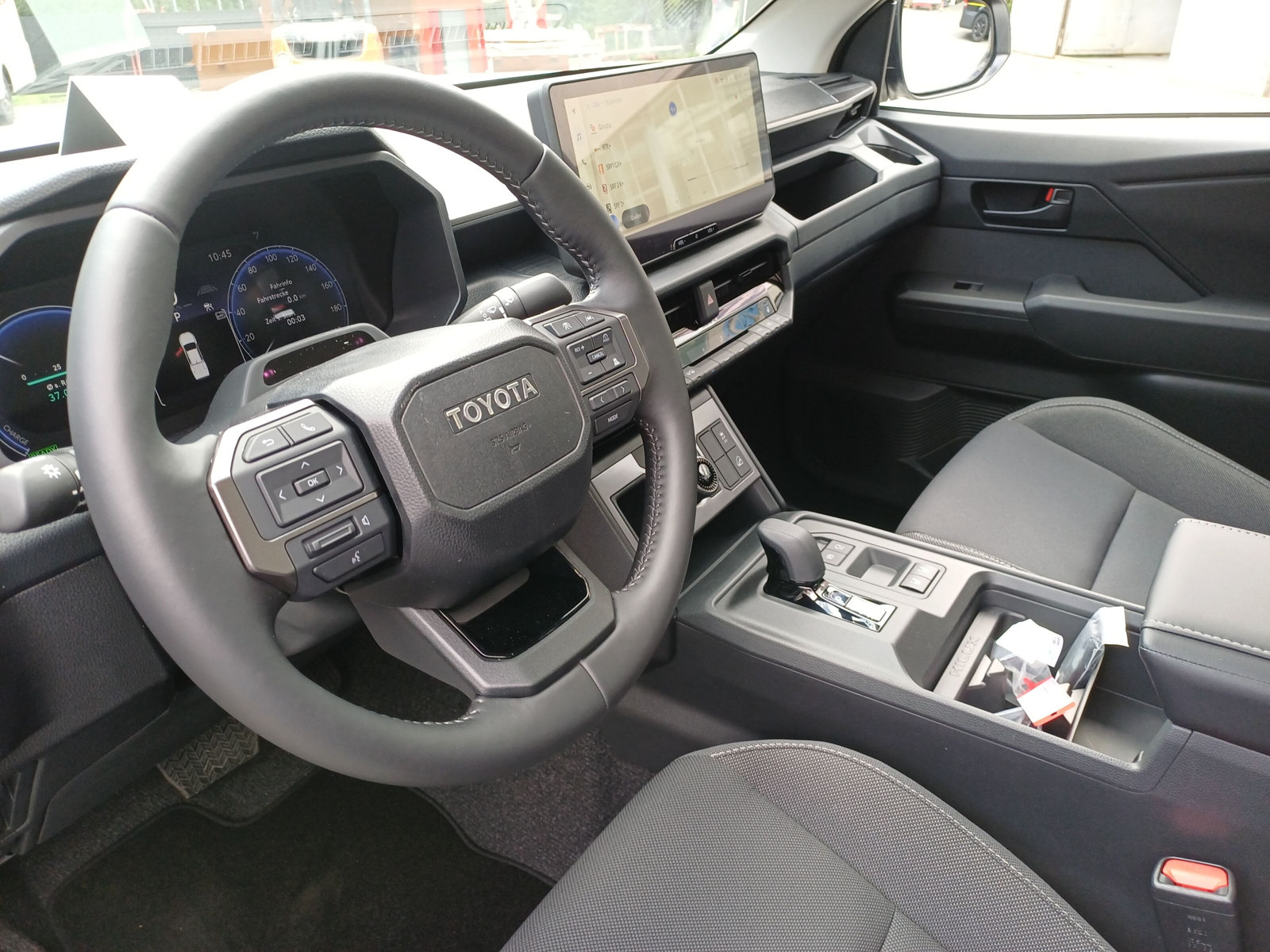 TOYOTA Hilux Double Cab.-Pick-up 59KWh Comfort-image-7