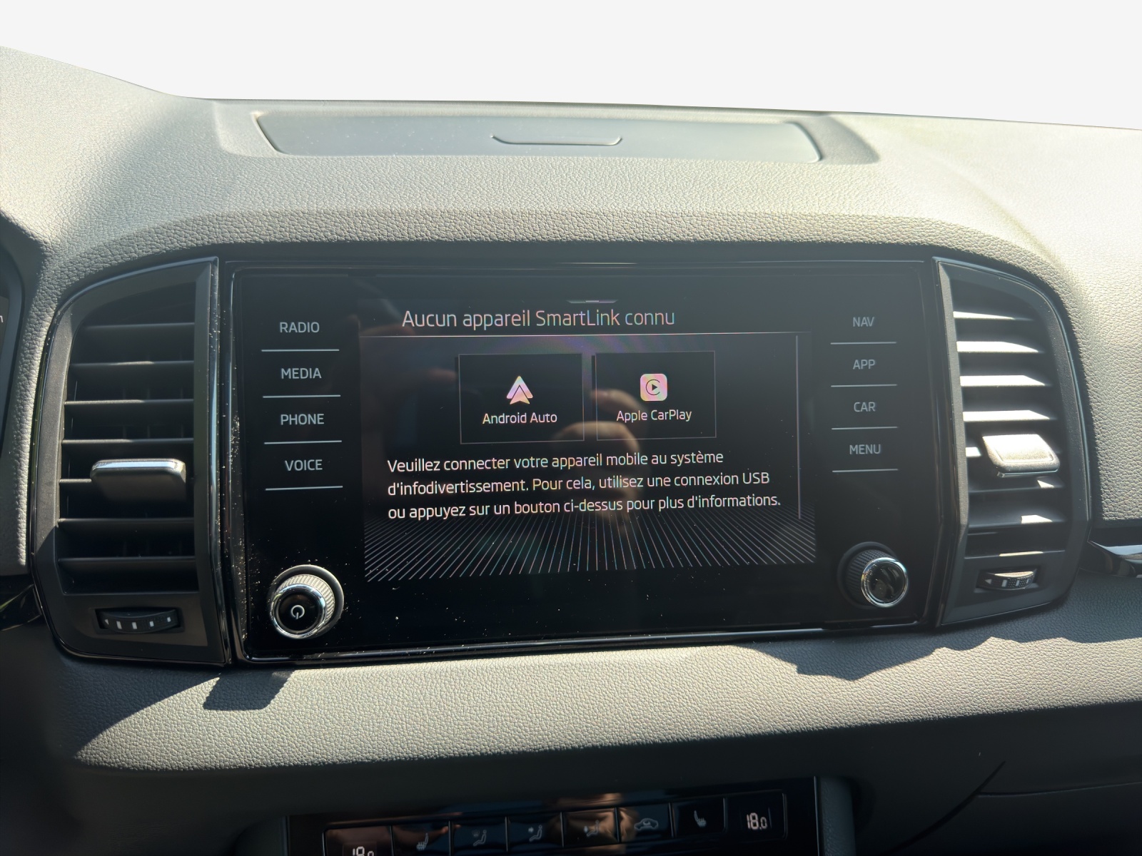 SKODA Karoq 2.0 TSI SportLine 4x4 DSG-image-13