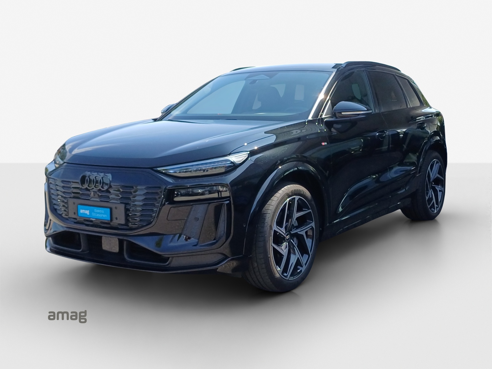 AUDI Q6 e-tron quattro