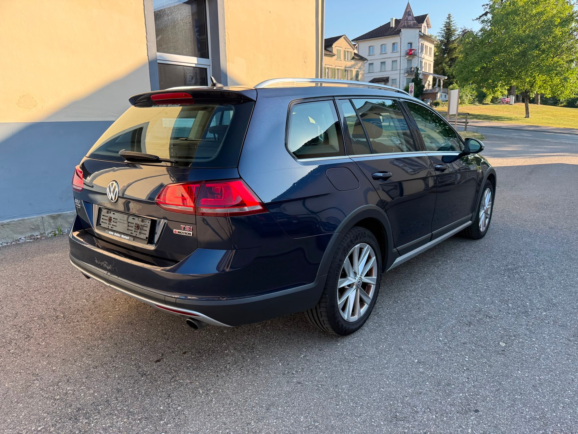 VW Golf 1.8 TSI Alltrack 4Motion-image-8