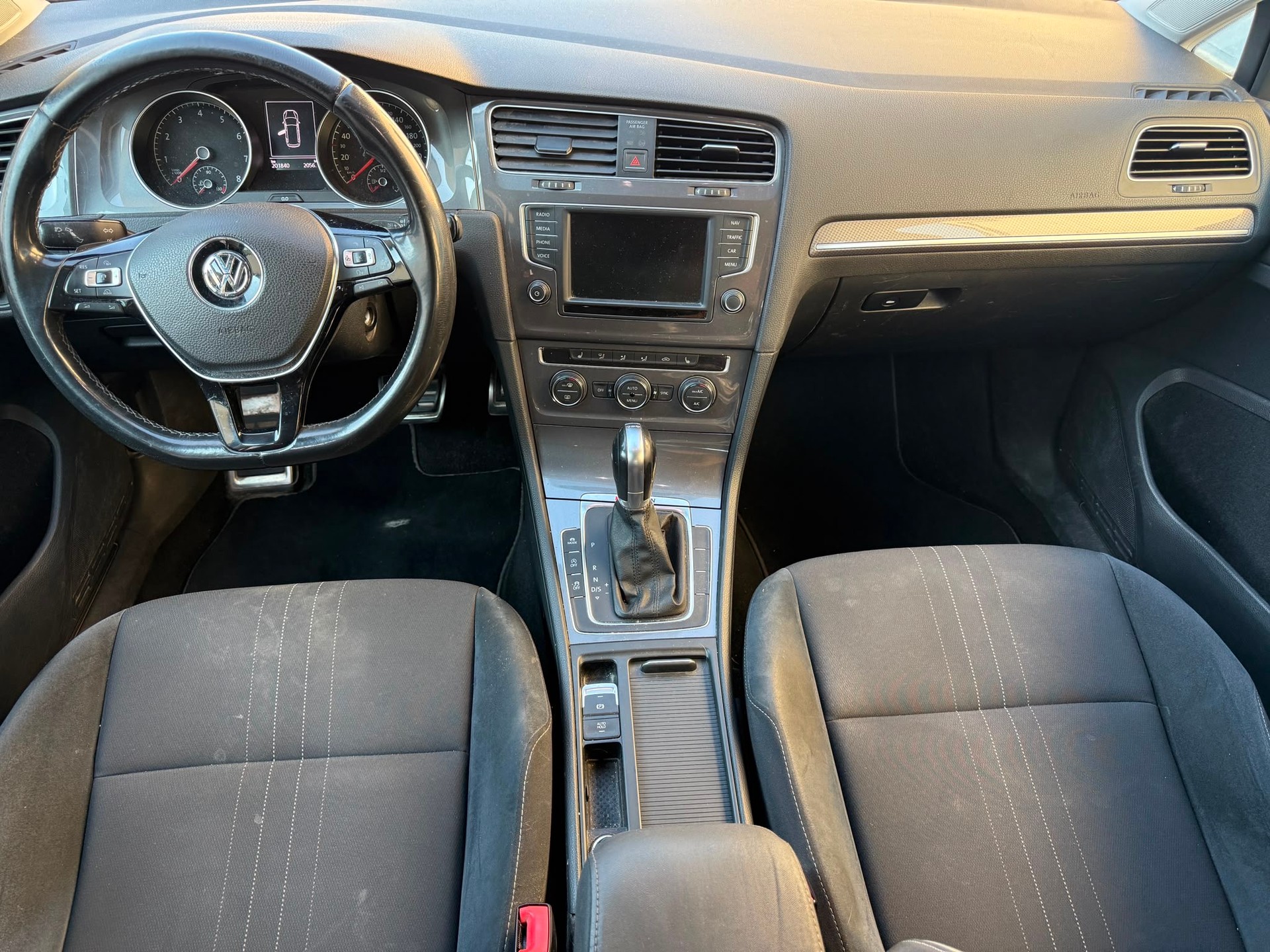 VW Golf 1.8 TSI Alltrack 4Motion-image-13