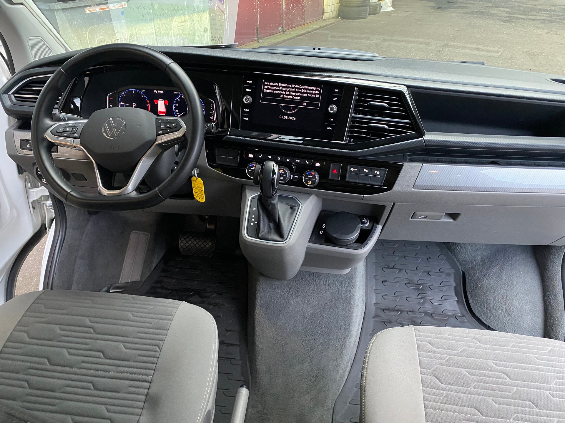 VW T6.1 California 2.0 TDI Ocean Liberty 4Motion DSG-image-4