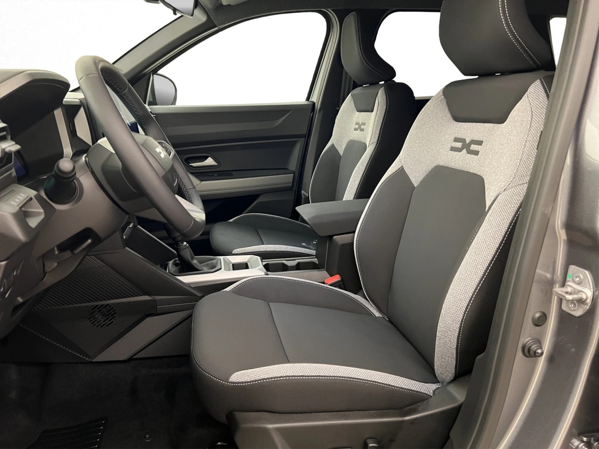 DACIA Bigster TCe 140 48V Journey-image-8