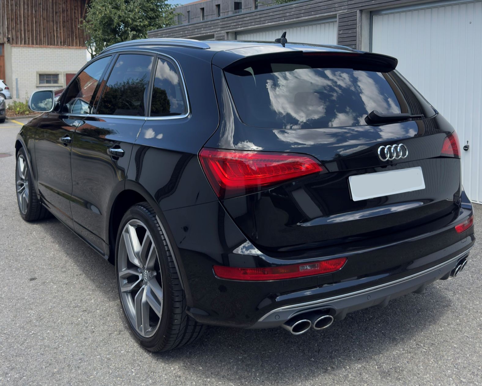 AUDI SQ5 3.0 TDI quattro-image-2