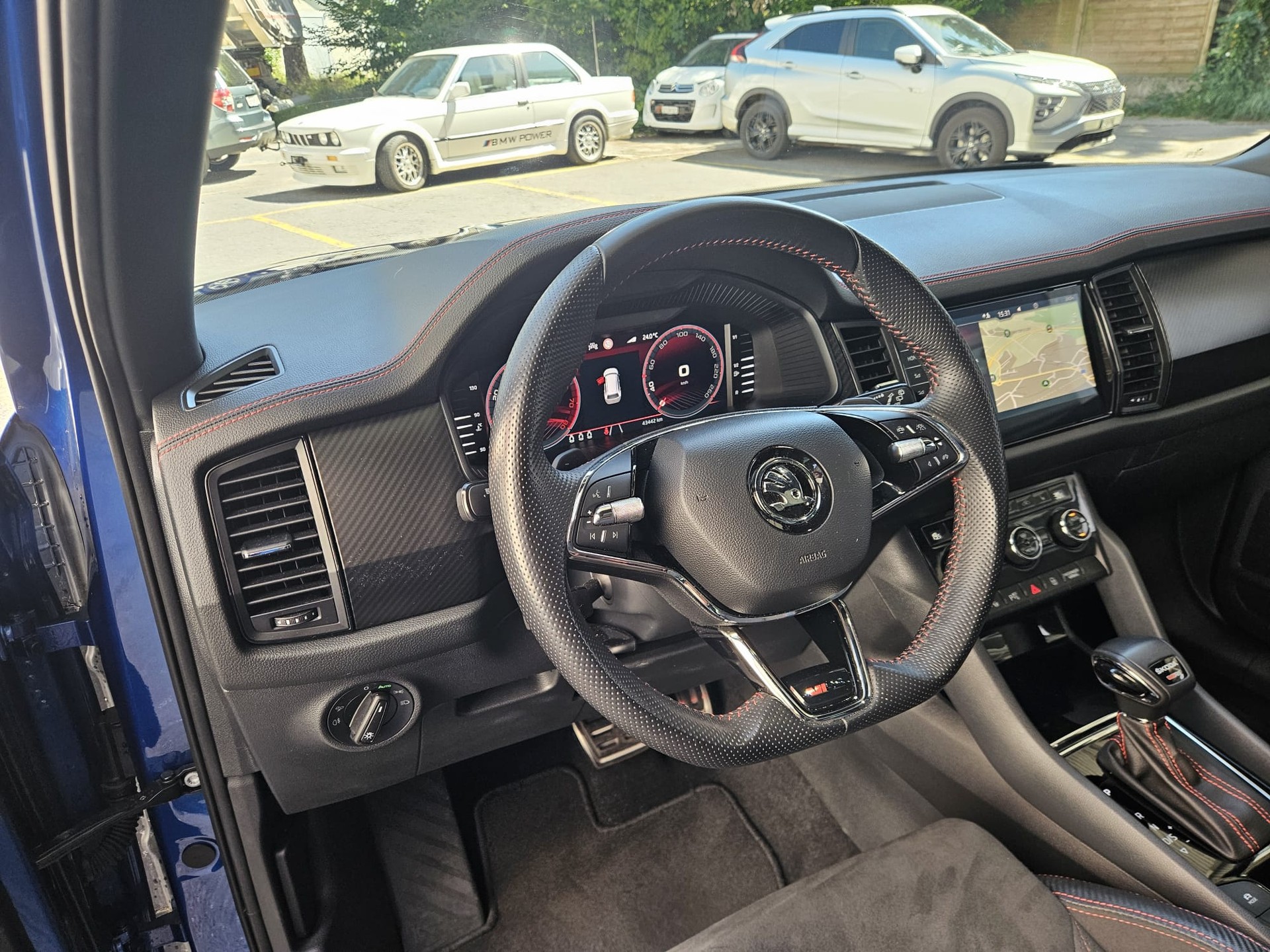 SKODA Kodiaq 2.0 TSI 4x4 RS-image-15