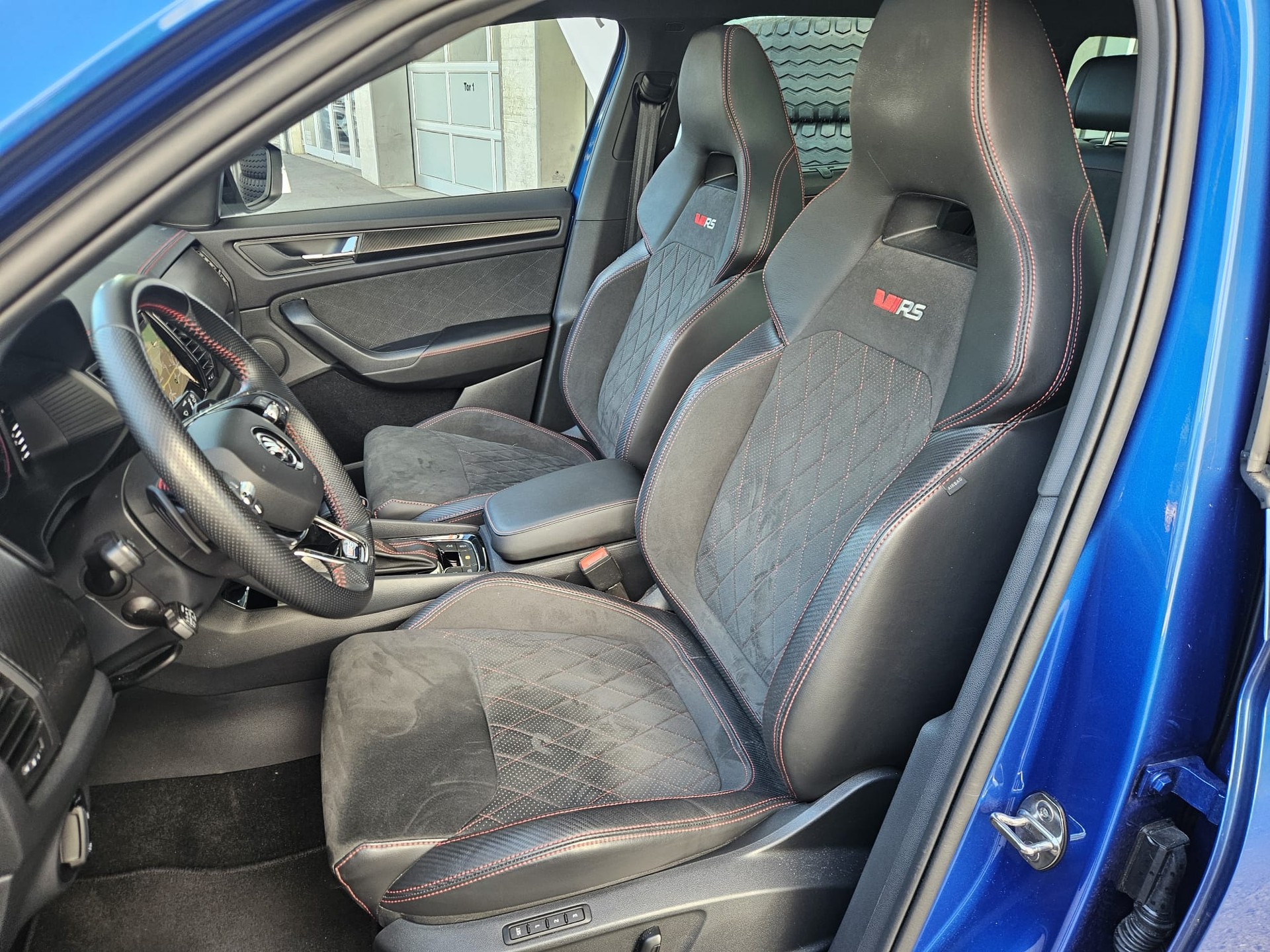 SKODA Kodiaq 2.0 TSI 4x4 RS-image-10