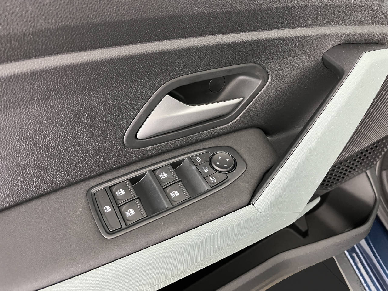 DACIA Bigster 1.2 Hybrid Extreme 4WD-image-13