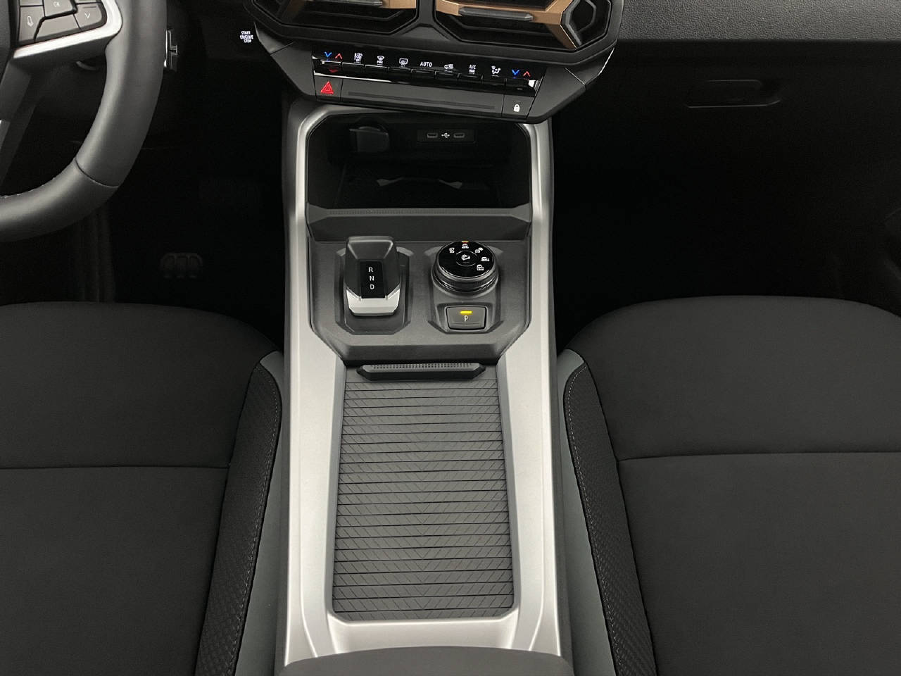DACIA Bigster 1.2 Hybrid Extreme 4WD-image-12