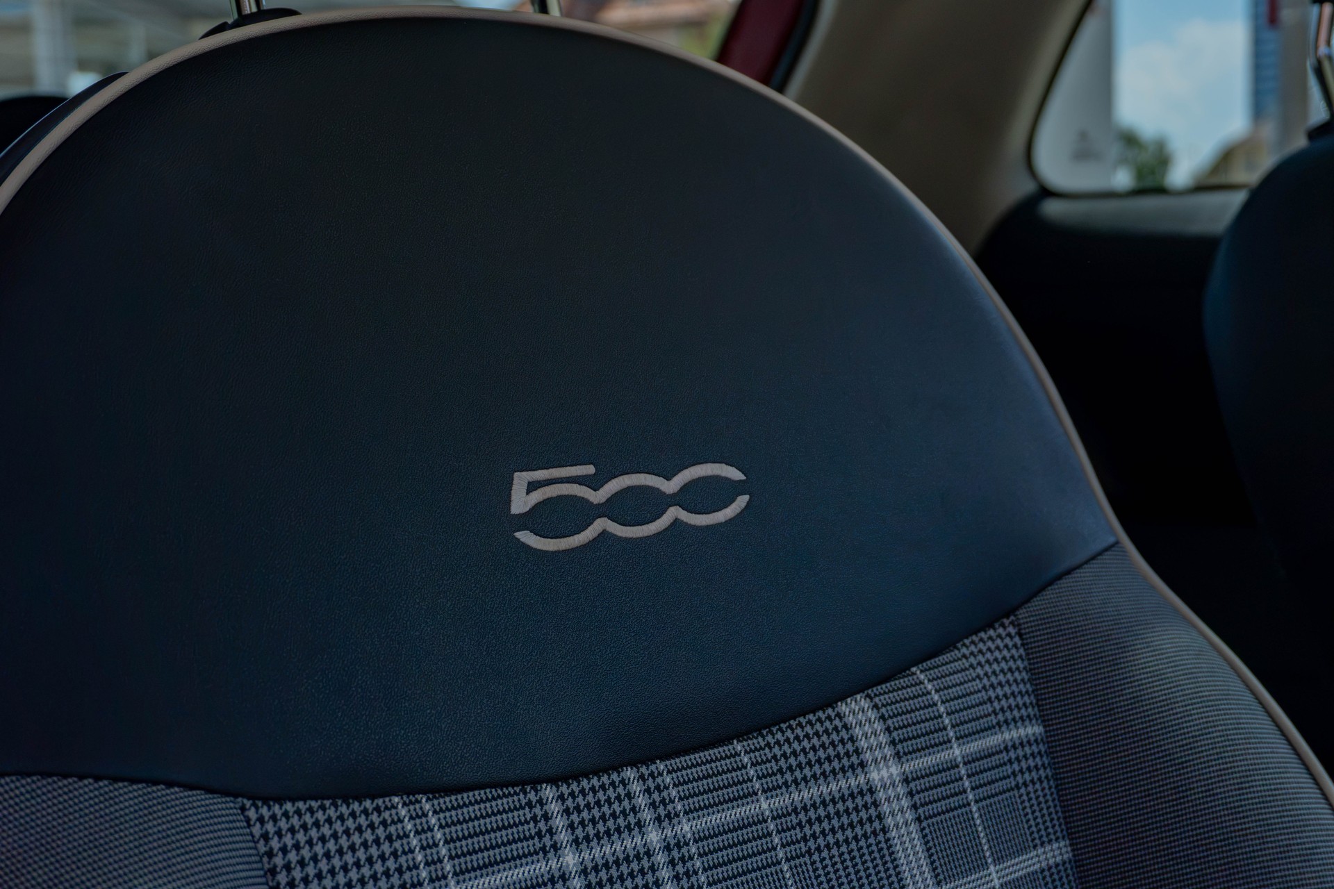 FIAT 500 0.9 Twinair Lounge Dualogic-image-12