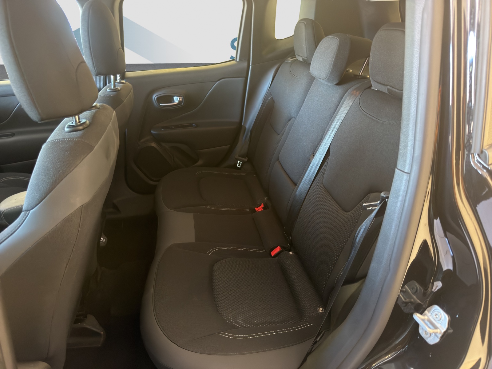 JEEP RENEGADE 1.3 Limited 4xe-image-7