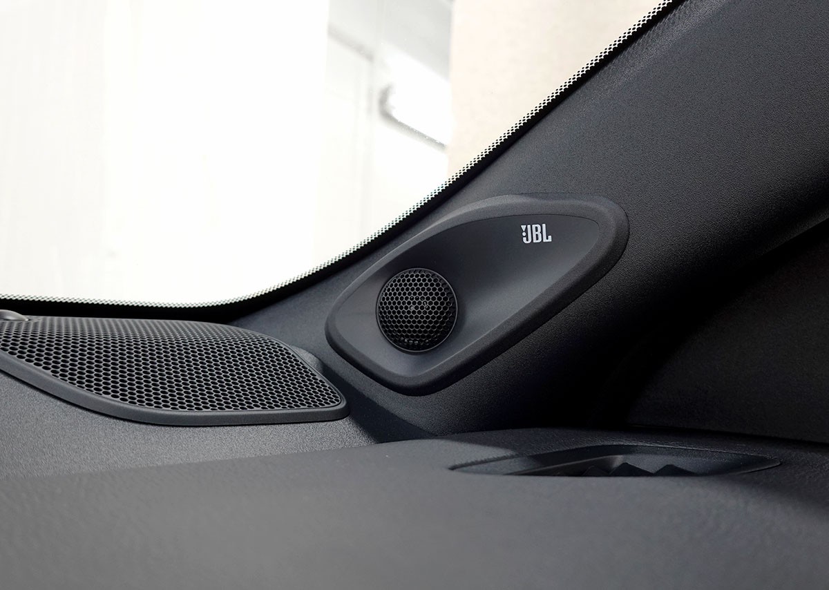 TOYOTA Yaris 1.5 GR Sport e-CVT Panoramaglasdach, JBL, Head-Up Display-image-12