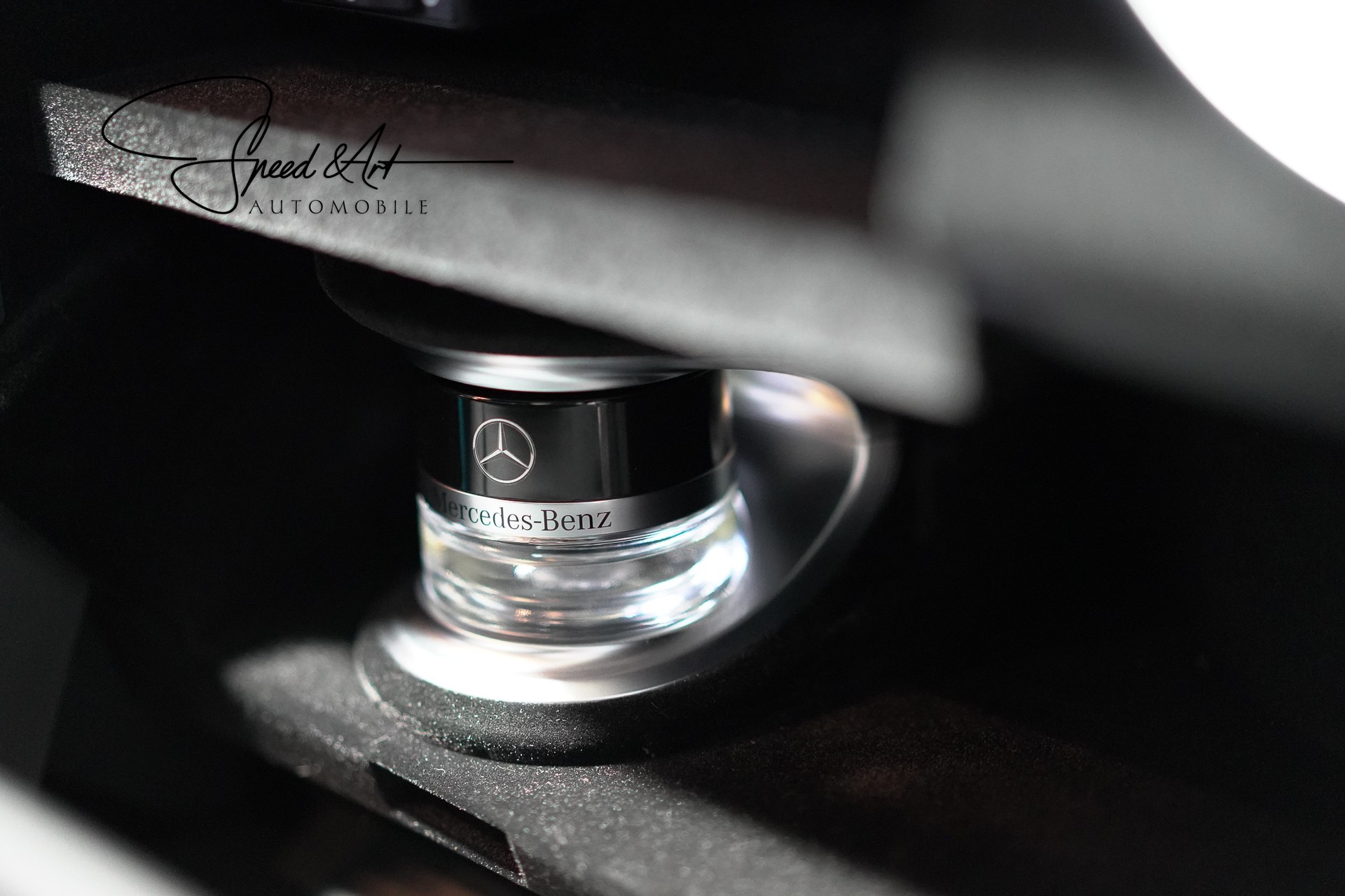 MERCEDES-BENZ C 63 S AMG Edition 1 Speedshift | OHNE OPF | CARBON | MAGNO SILBER-image-23
