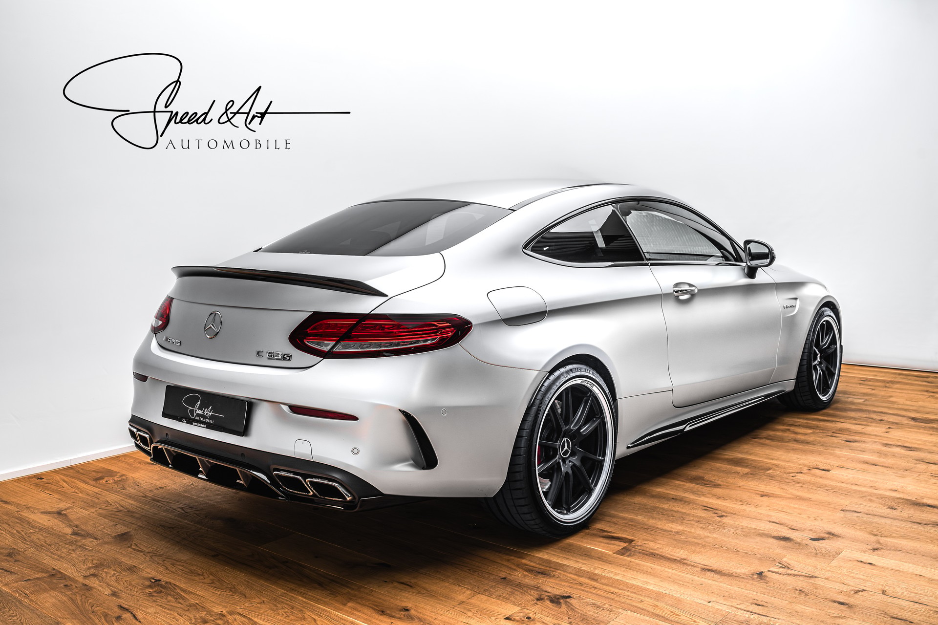MERCEDES-BENZ C 63 S AMG Edition 1 Speedshift | OHNE OPF | CARBON | MAGNO SILBER-image-3