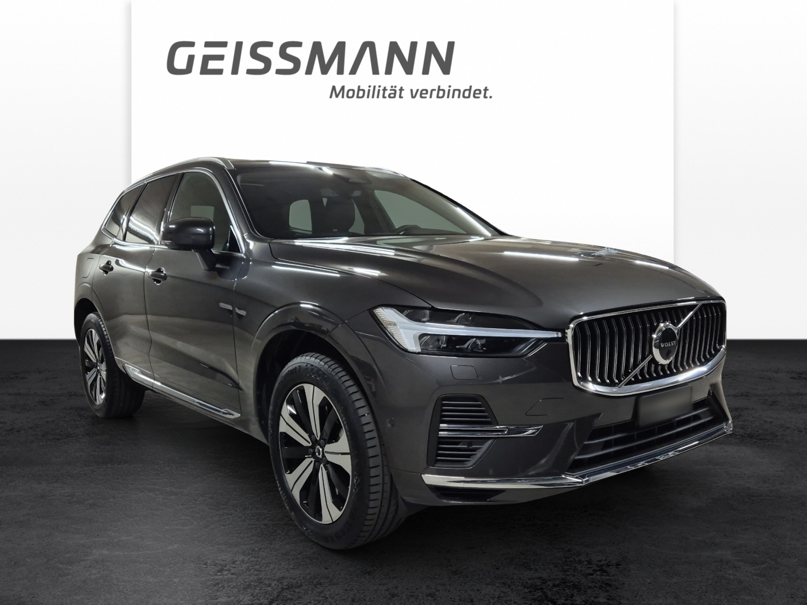 VOLVO XC60 2.0 T6 TE Plus Bright eAWD-showroom-element-1