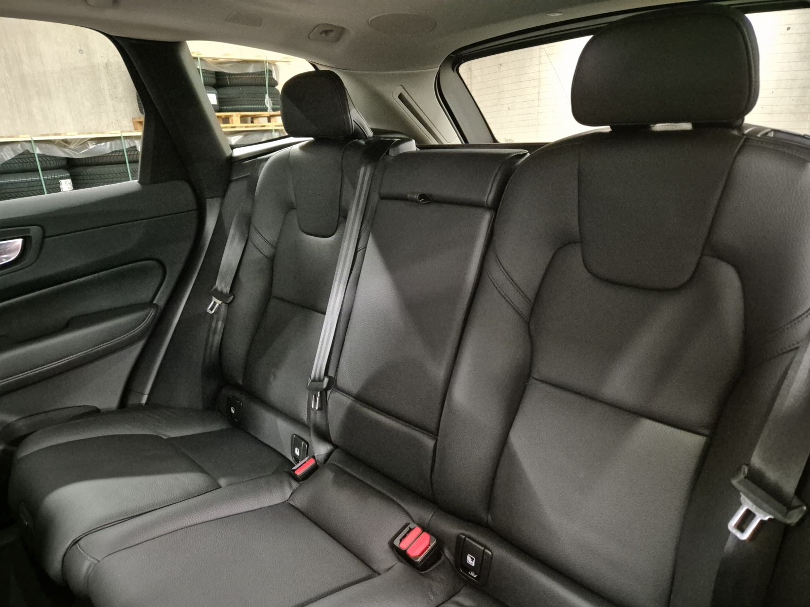 VOLVO XC60 2.0 T6 TE Plus Bright eAWD-image-15