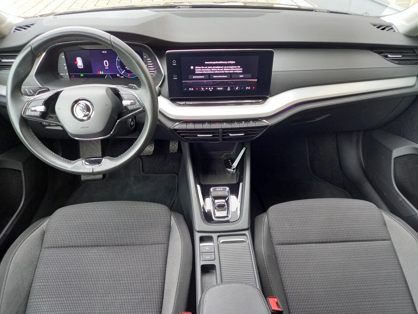 SKODA Octavia Combi 2.0 TDI DSG Ambition 4x4-image-5