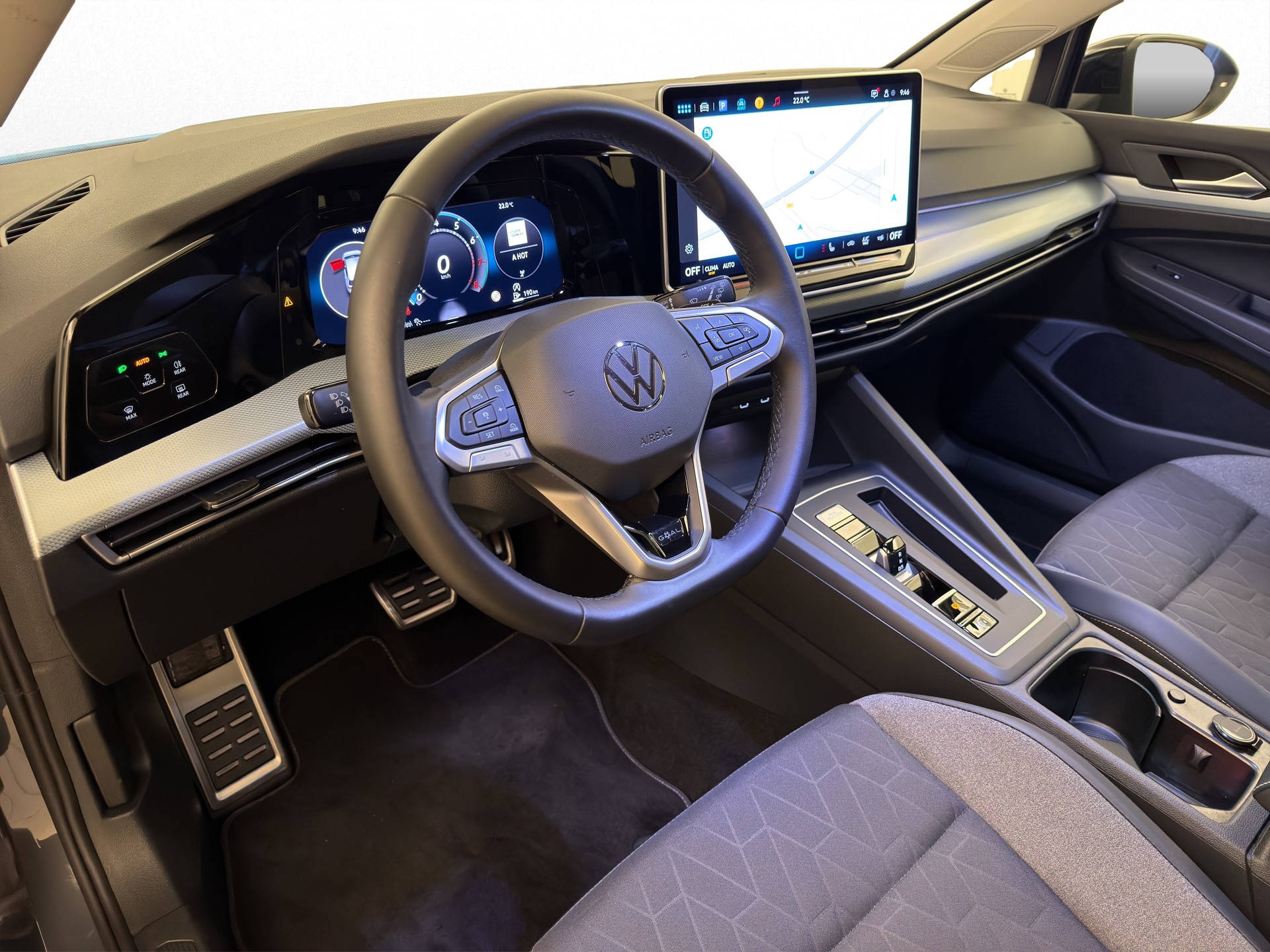 VW Golf 8 1.5 eTSI Goal DSG-image-12
