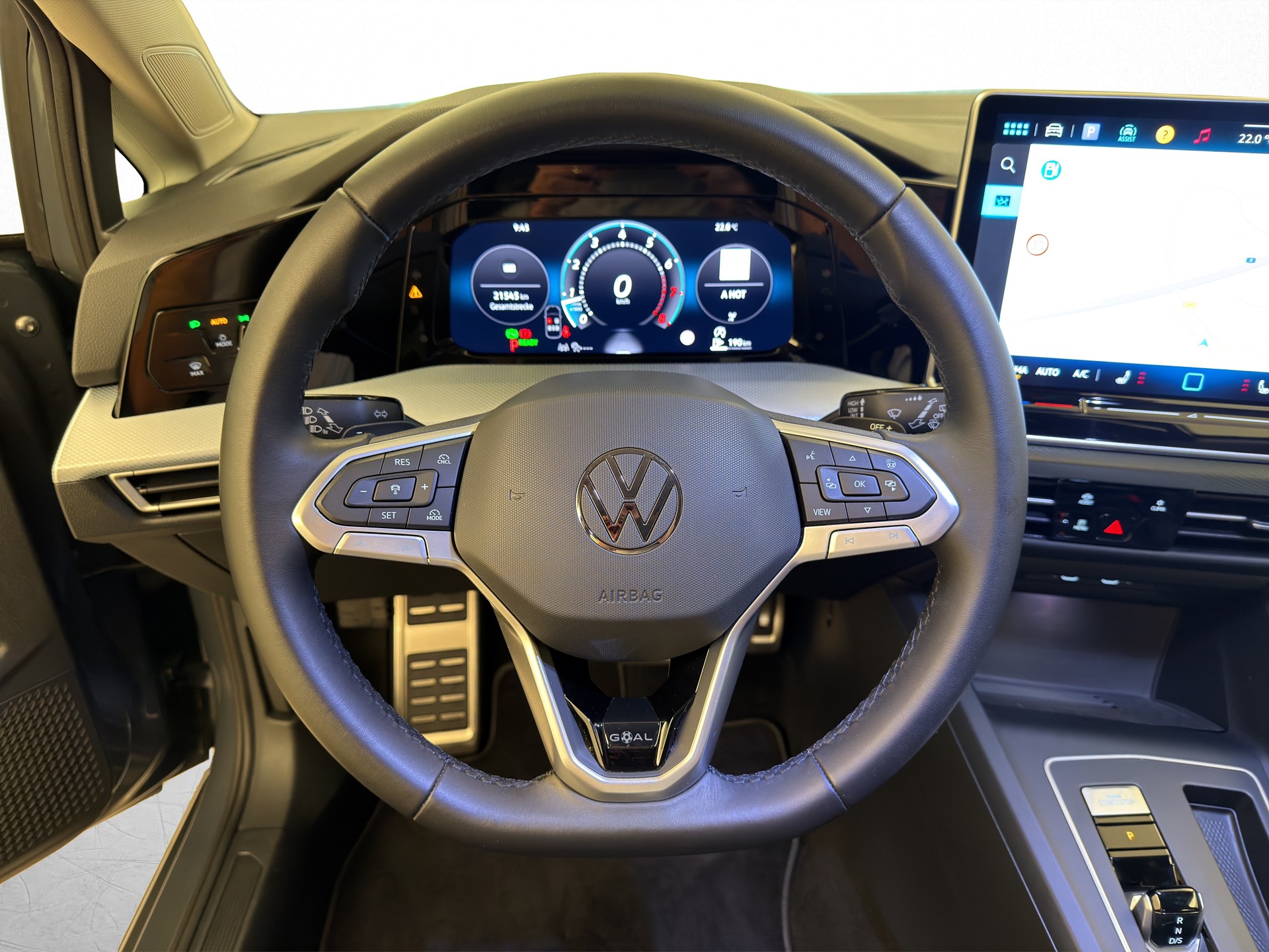 VW Golf 8 1.5 eTSI Goal DSG-image-10
