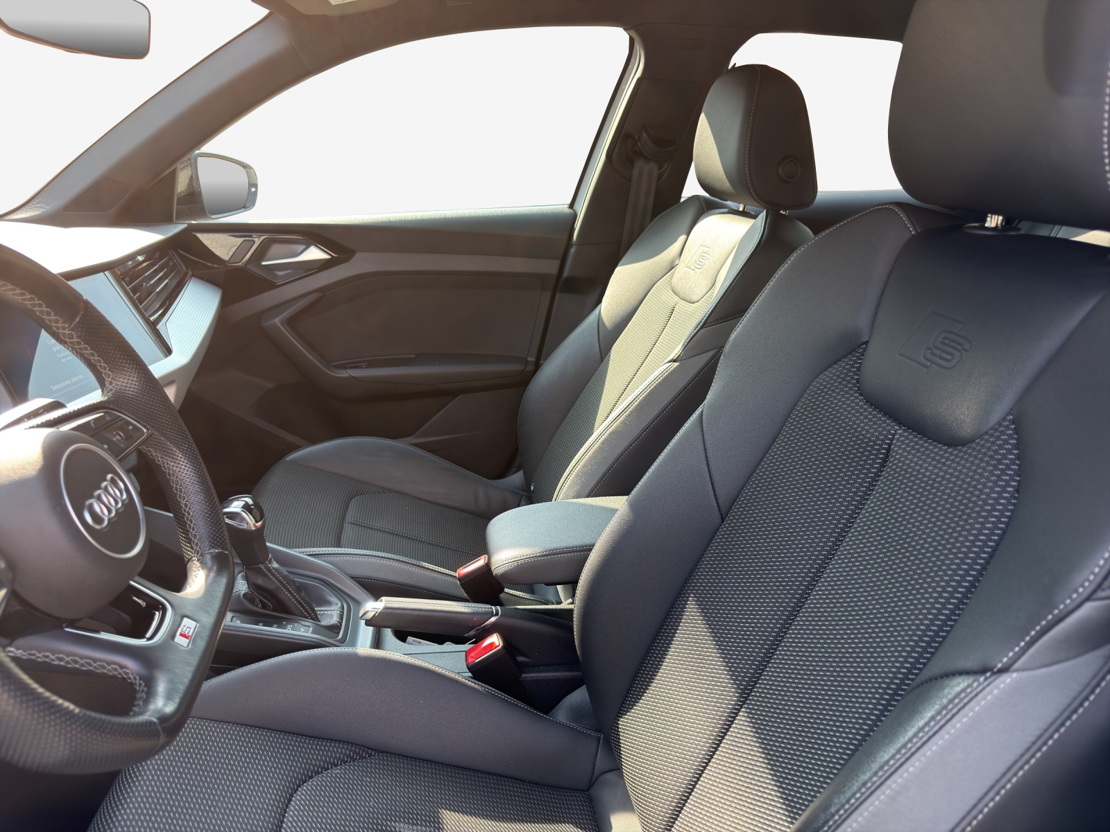 AUDI A1 Sportback 30 TFSI S Line Attraction S-tronic-image-7