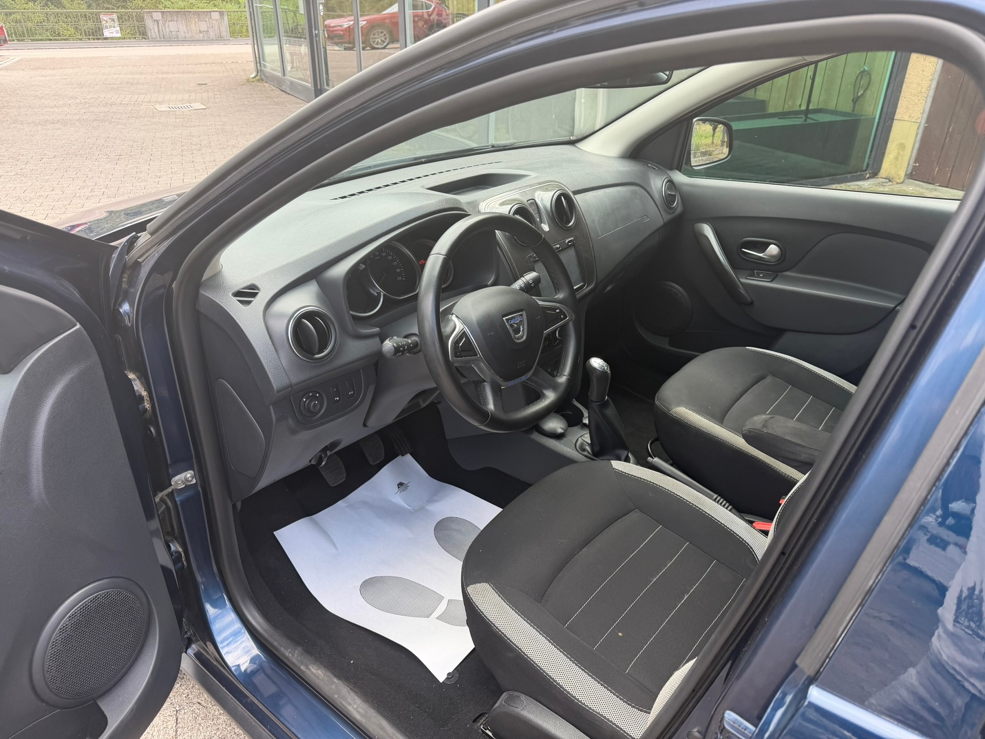 DACIA Sandero Tce 90 Ambiance-image-8