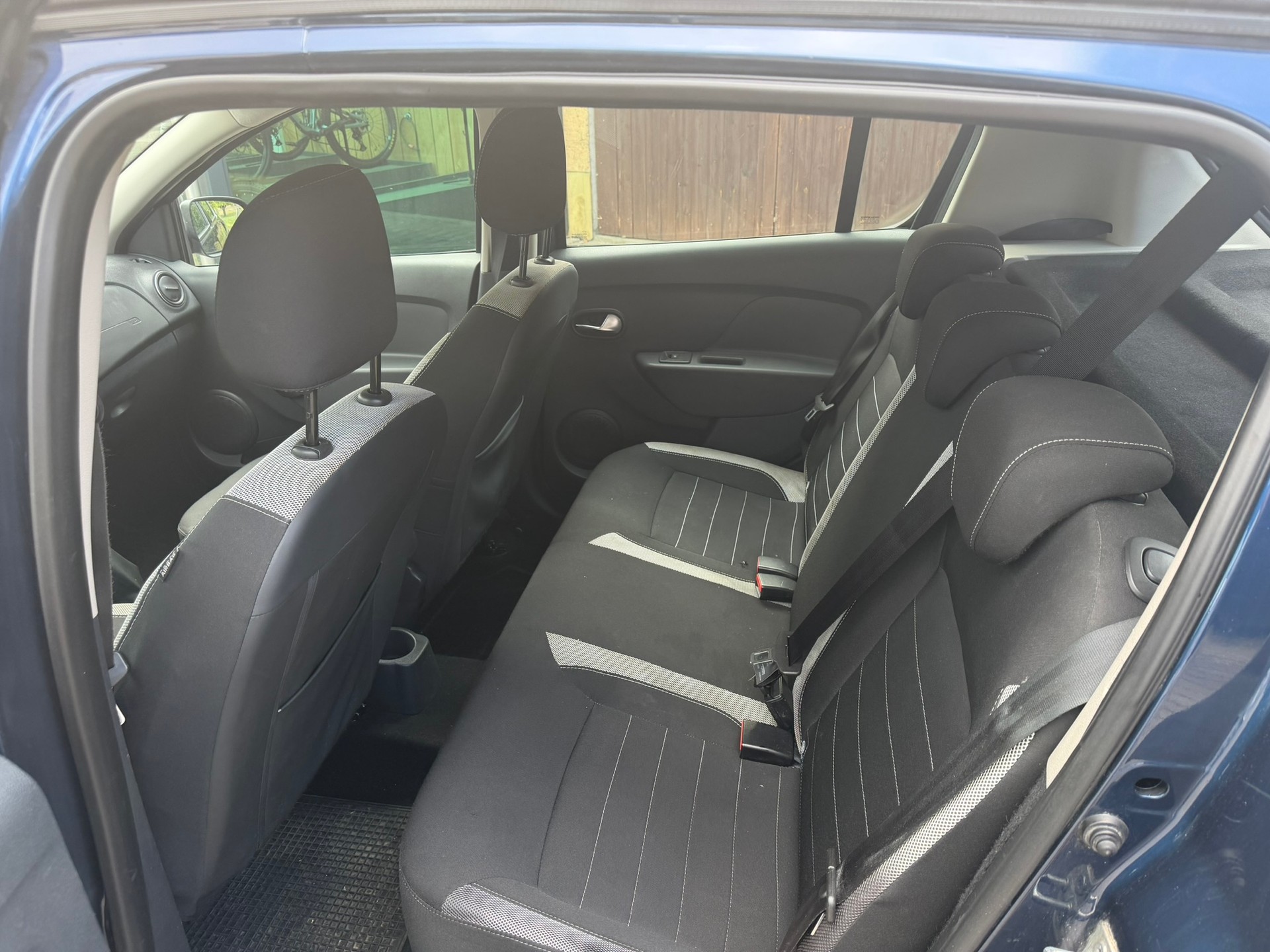 DACIA Sandero Tce 90 Ambiance-image-7