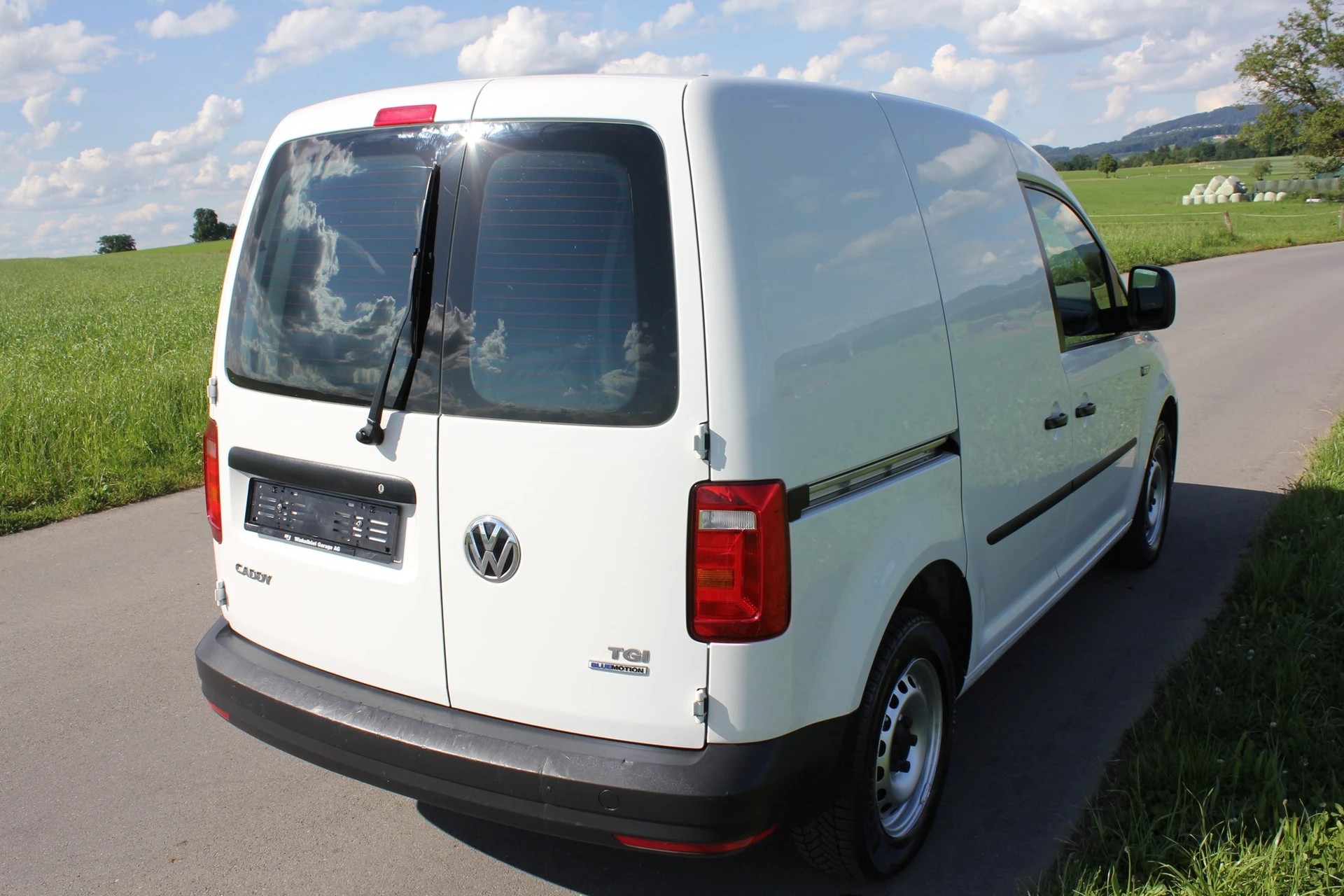 VW Caddy 1.4TGI BlueMotion Technology DSG-image-4