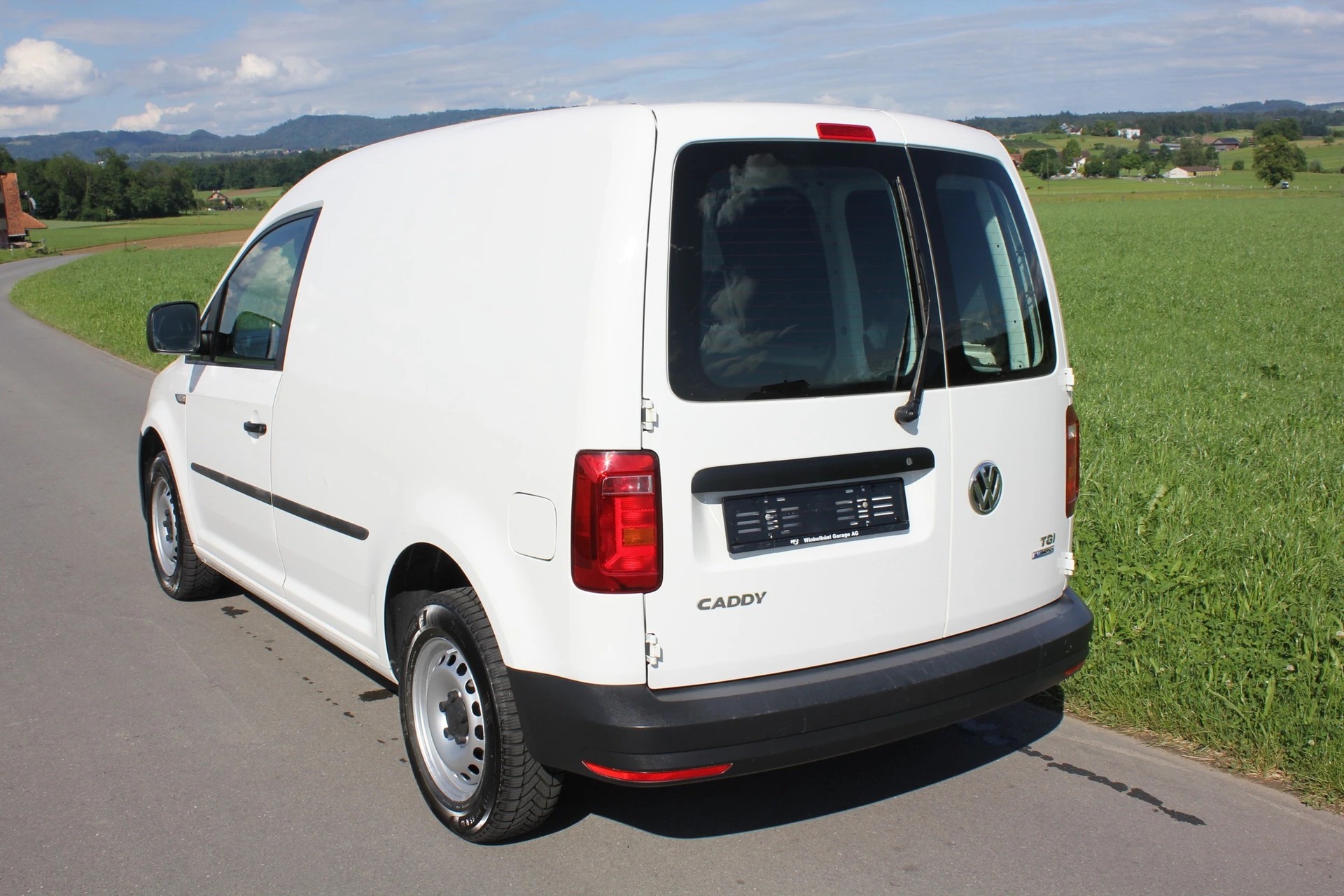 VW Caddy 1.4TGI BlueMotion Technology DSG-image-2