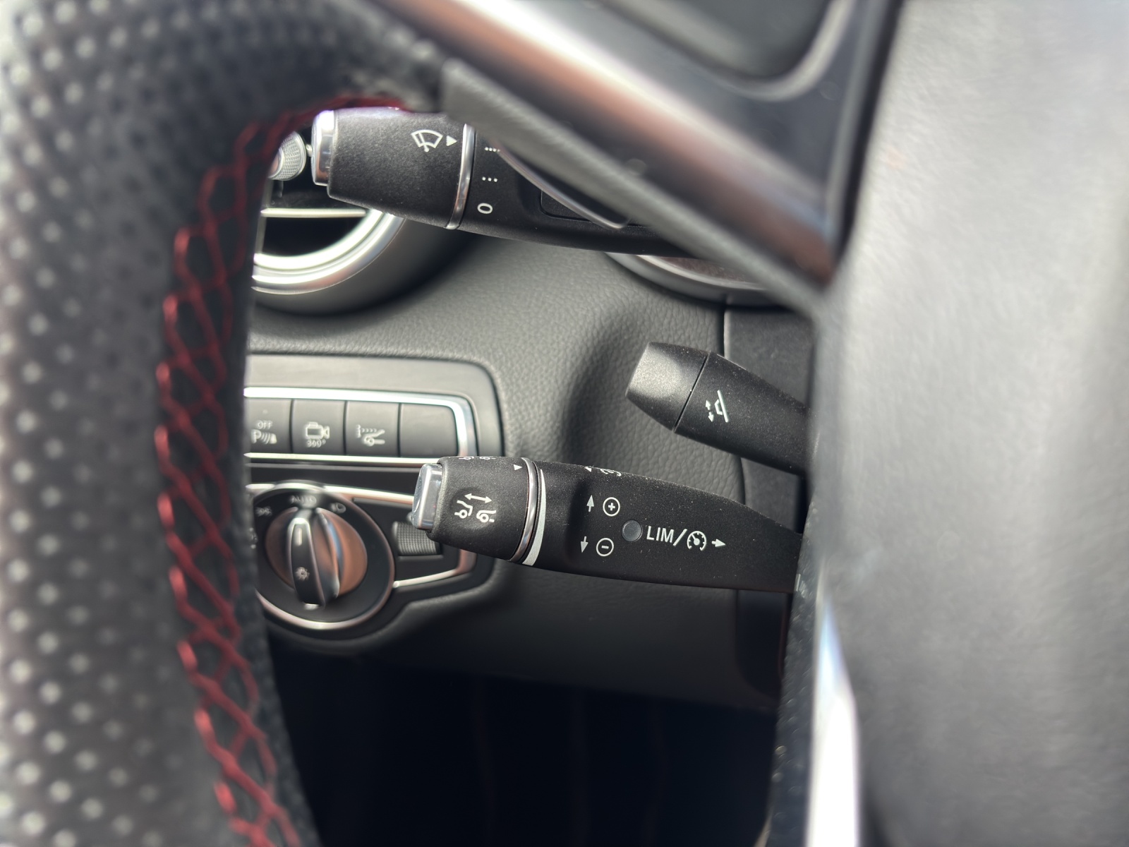 MERCEDES-BENZ C 43 Cabriolet AMG 4Matic 9G-Tronic-image-8