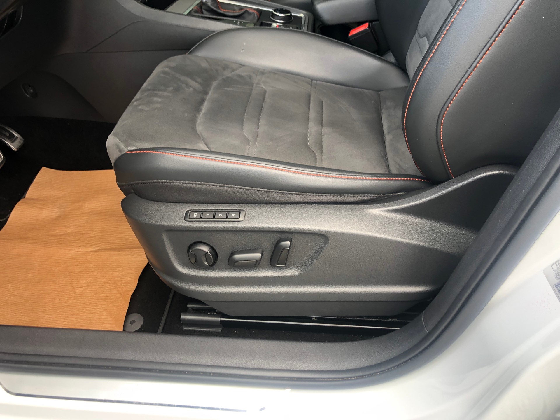 SEAT 1.5 TSI Hola FR DSG-image-4