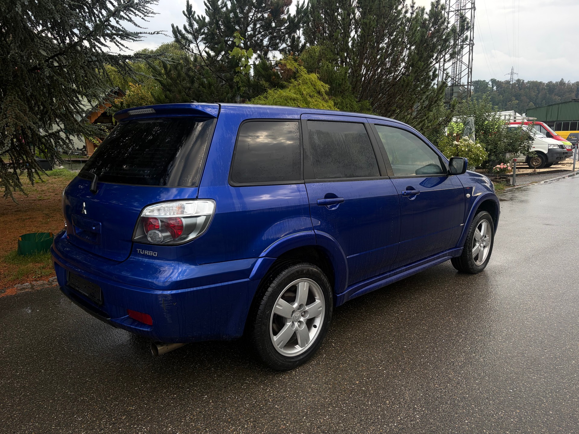 MITSUBISHI Outlander 2.0 16V Turbo-image-1