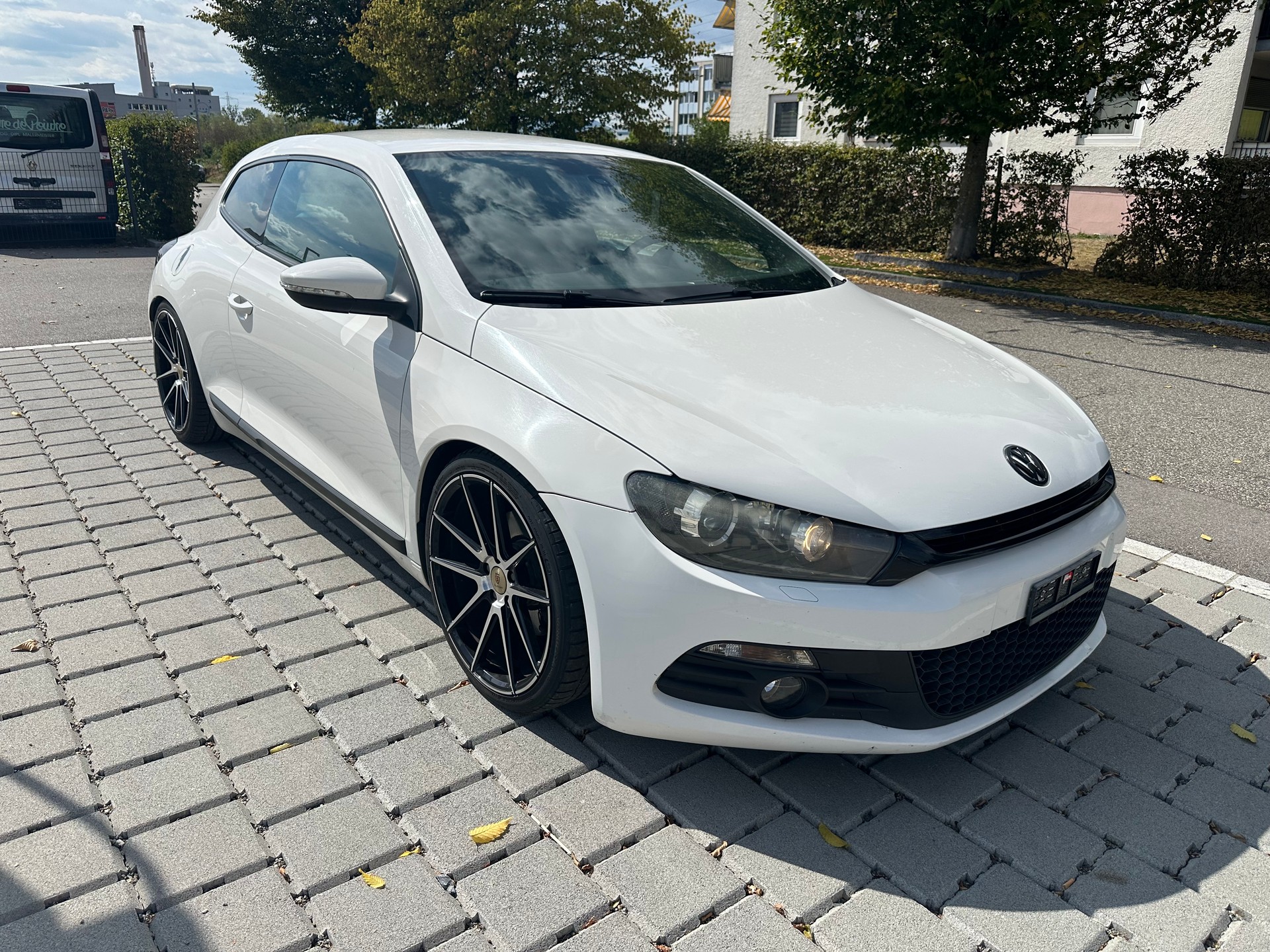 VW Scirocco 2.0 TSI-image-0