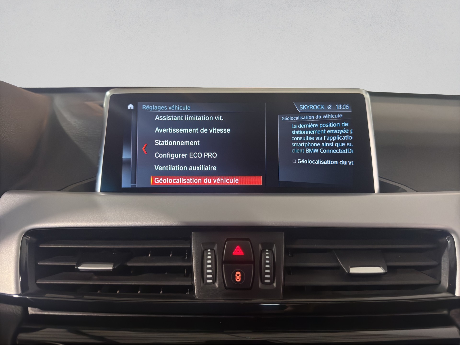 BMW X1 sDrive 18i Essential Edition Steptronic DSK-image-21