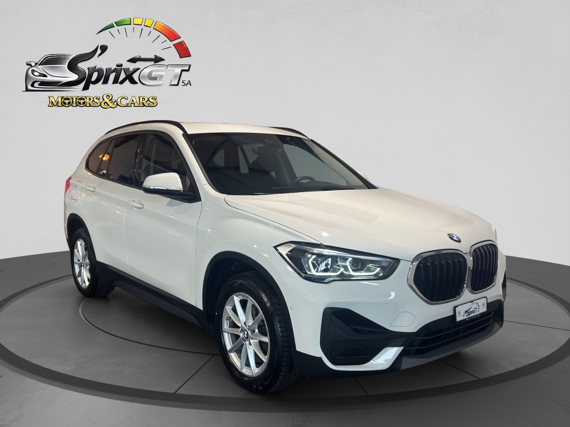 BMW X1 sDrive 18i Essential Edition Steptronic DSK-image-6