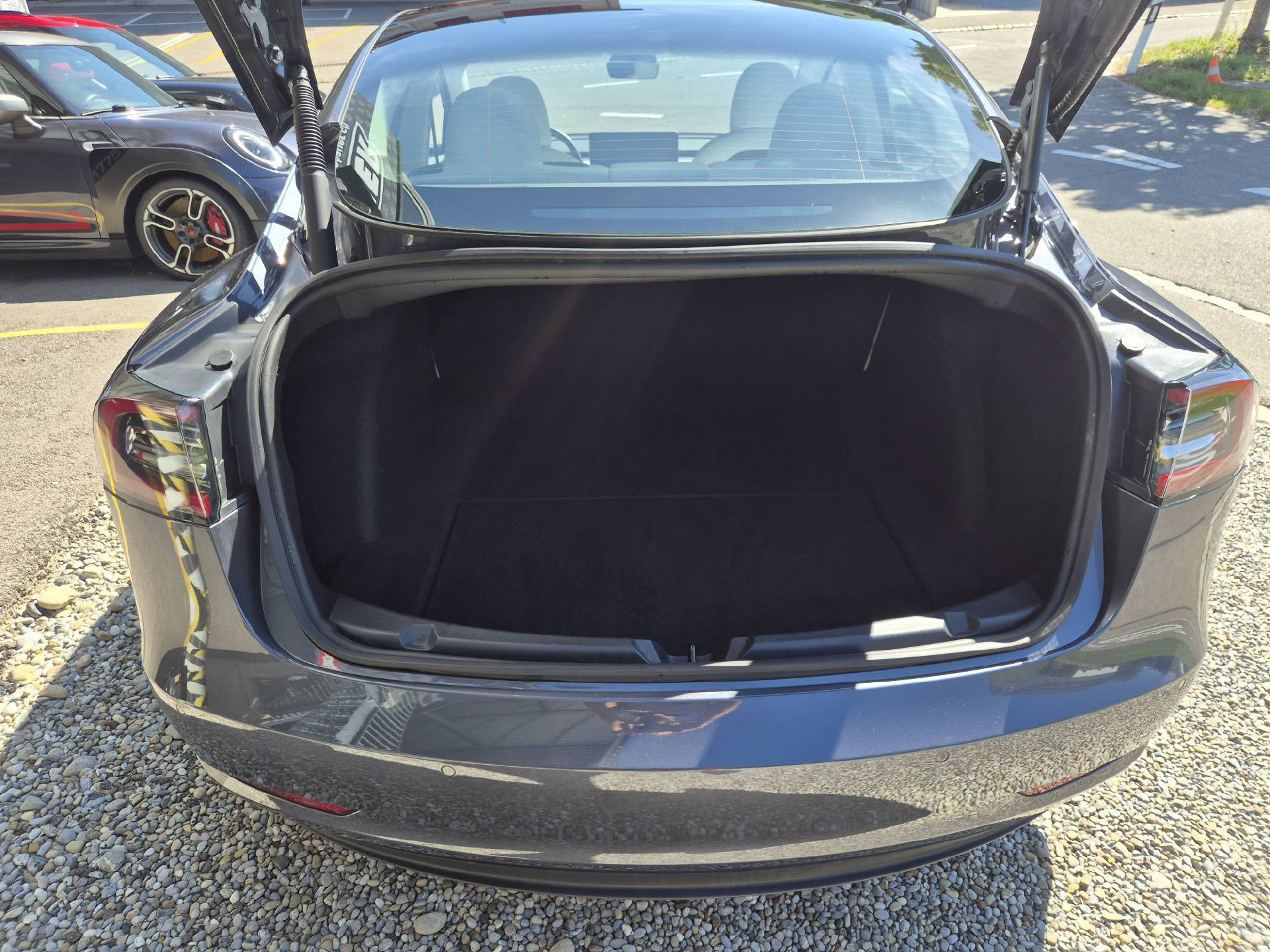 TESLA Model 3 Performance D 75 kWh 512 PS-image-6