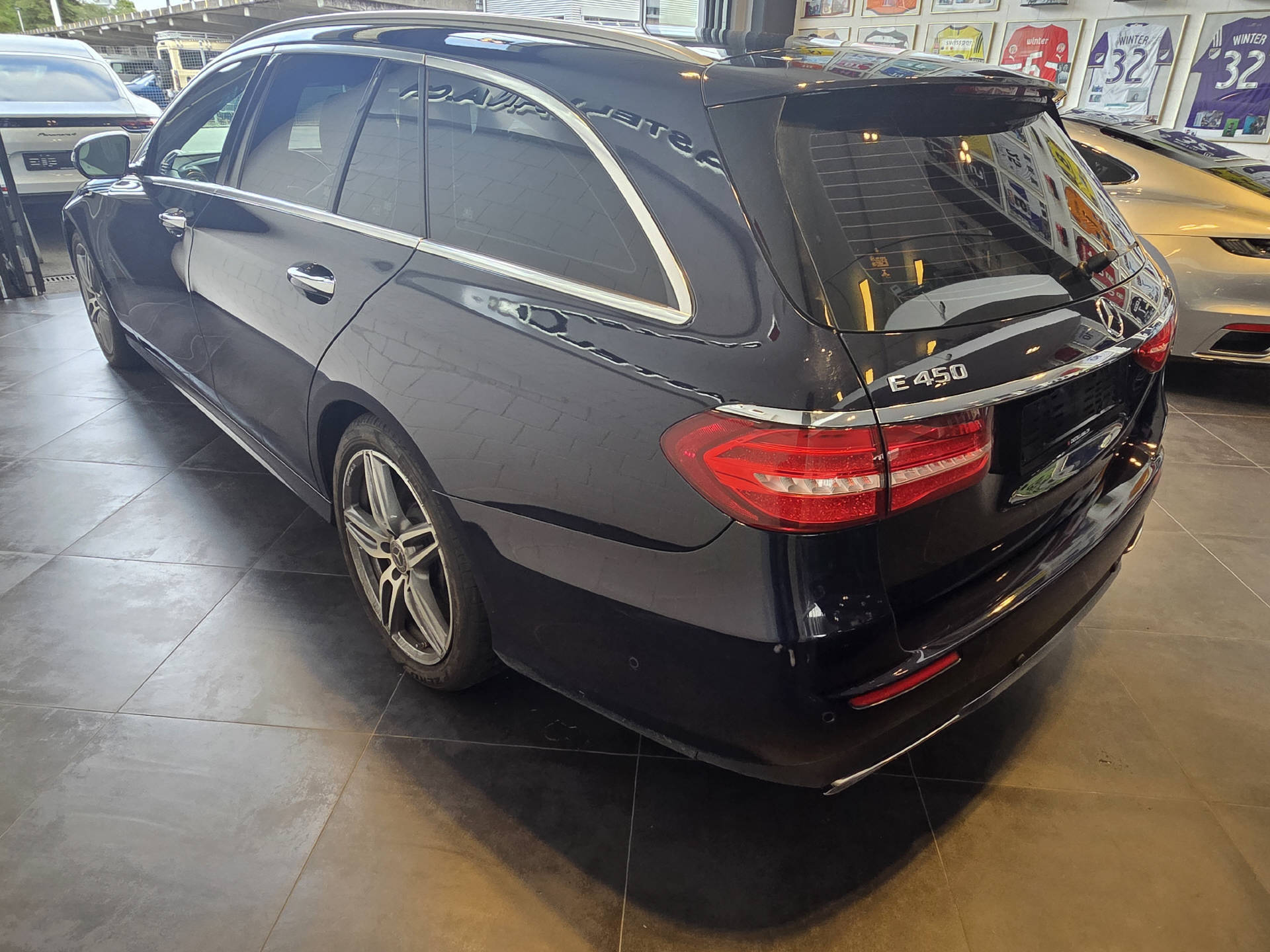 MERCEDES-BENZ E 450 Avantgarde 4matic Kombi-image-5
