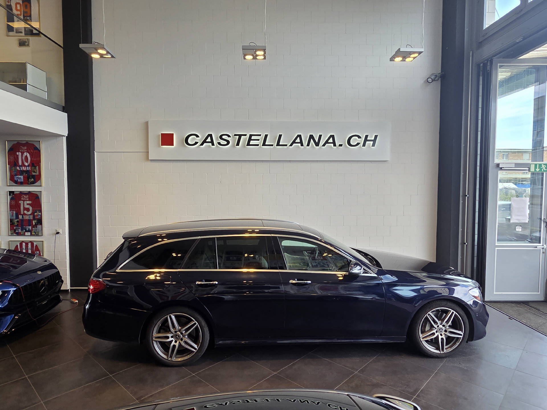 MERCEDES-BENZ E 450 Avantgarde 4matic Kombi-image-6