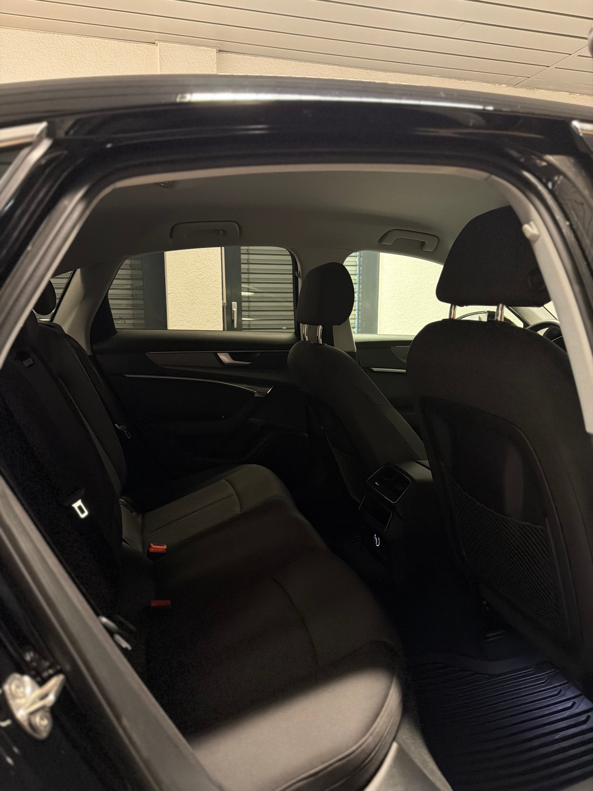 AUDI A6 Limousine 45 TFSI quattro S-tronic-image-11