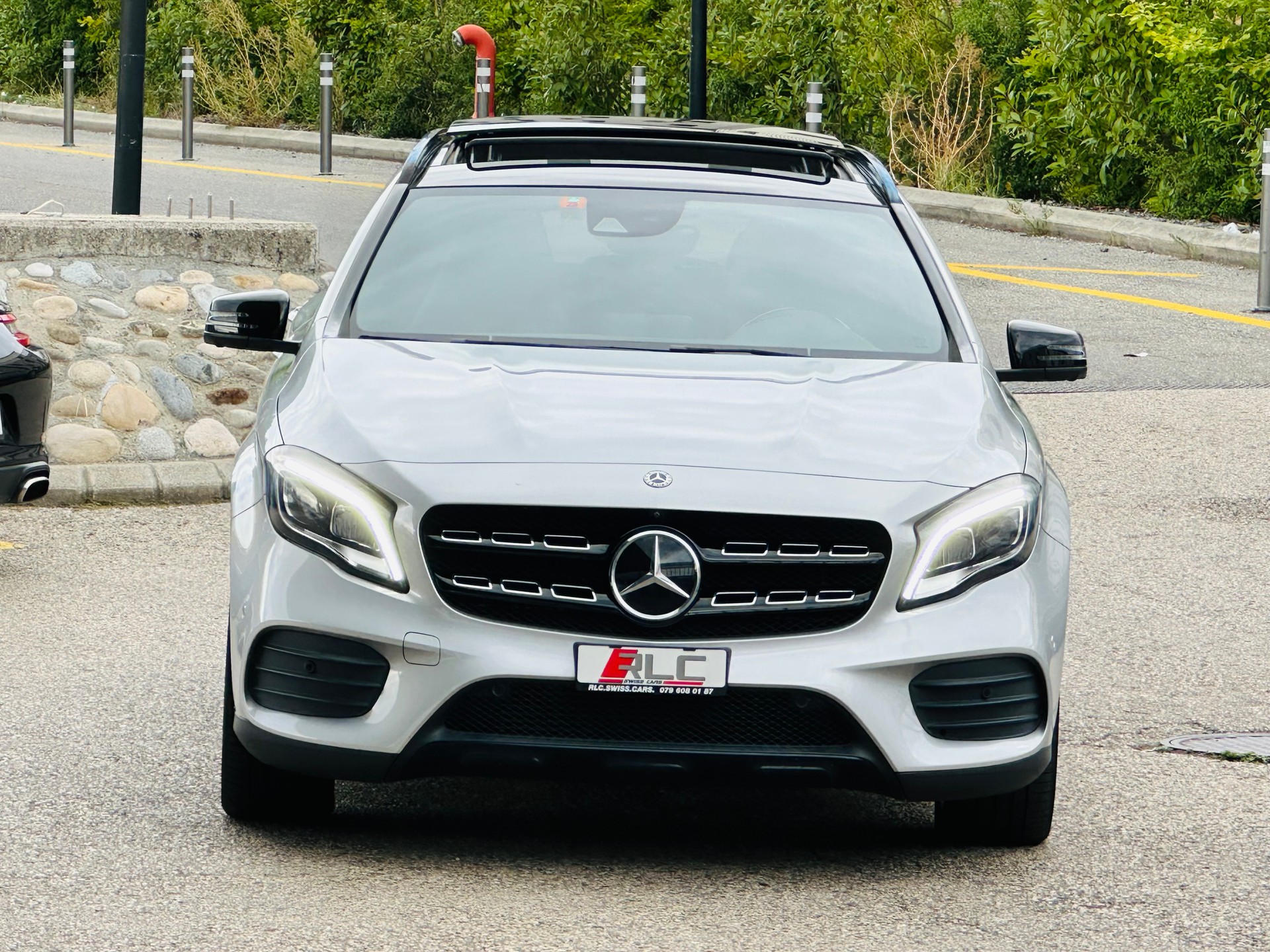 MERCEDES-BENZ GLA 200 CDI AMG Line 4Matic 7G-DCT-image-4