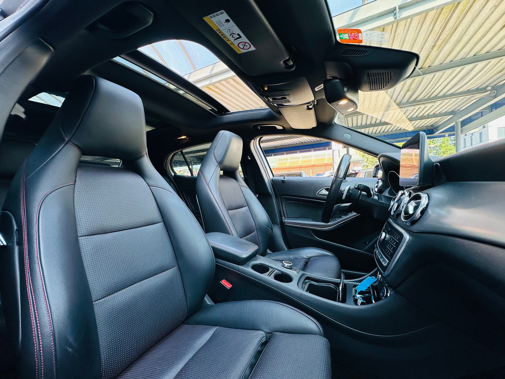 MERCEDES-BENZ GLA 200 CDI AMG Line 4Matic 7G-DCT-image-14