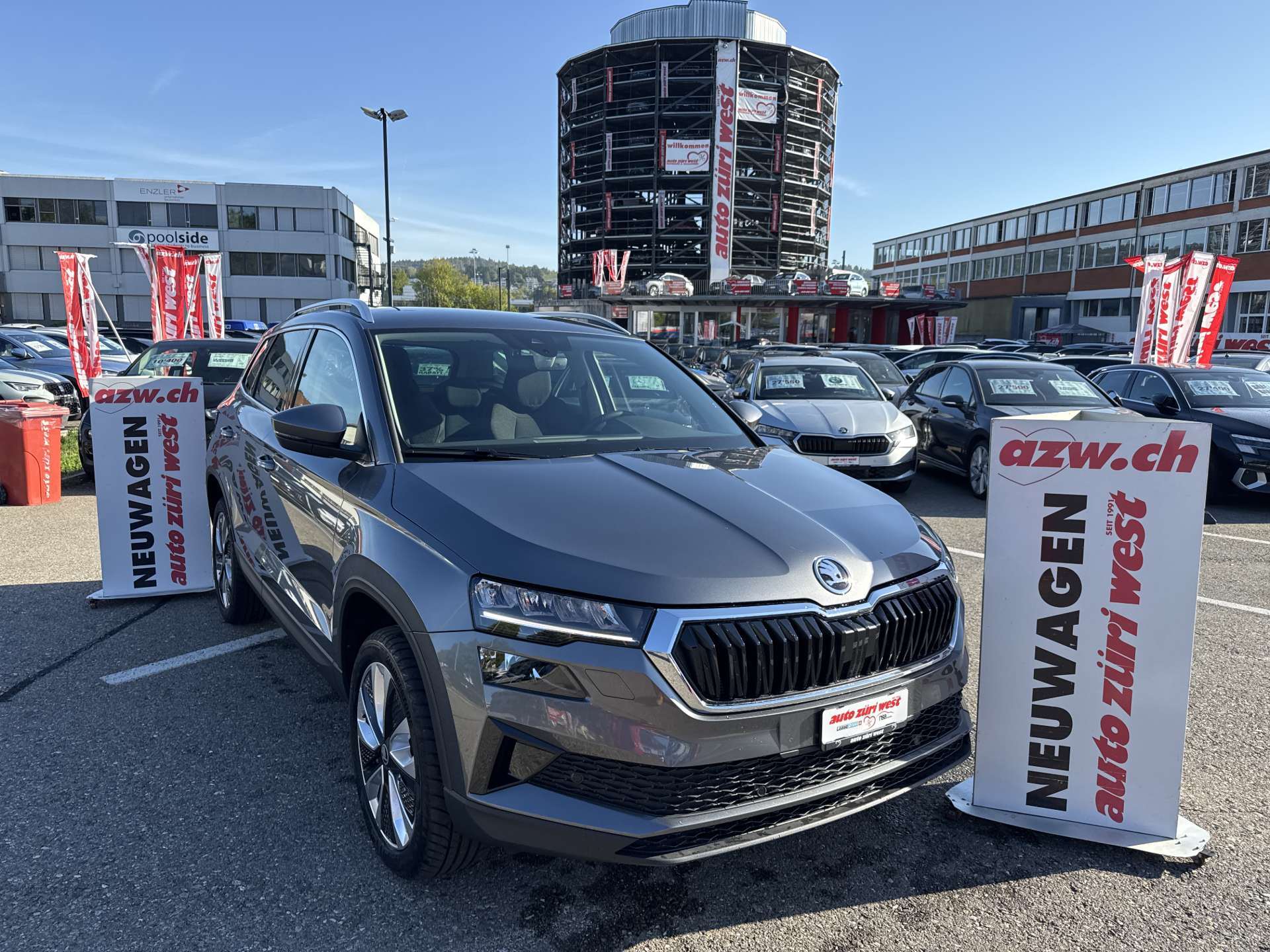 SKODA Karoq 1.5 TSi Selection DSG-Automat-image-0