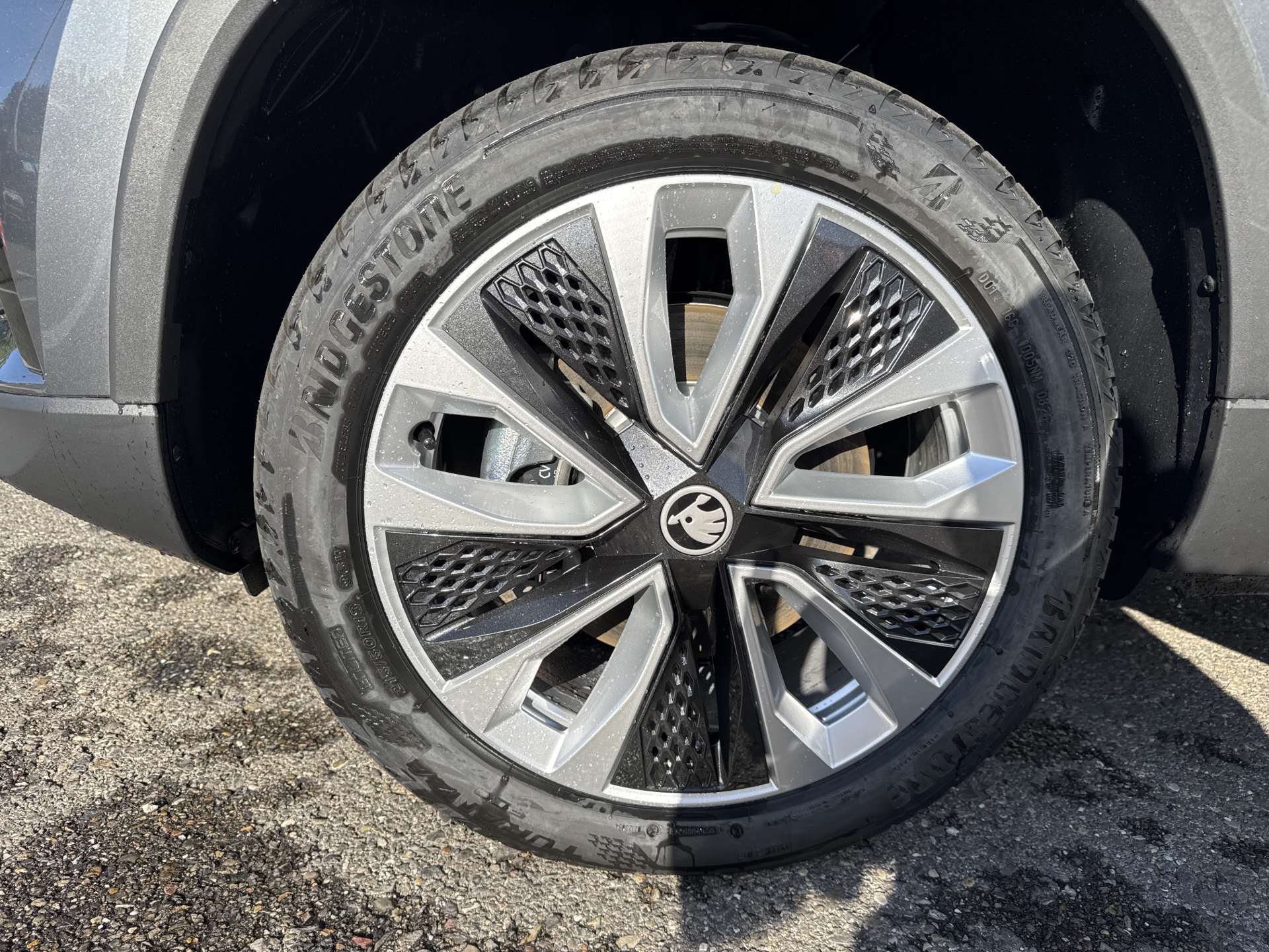 SKODA Karoq 1.5 TSi Selection DSG-Automat-image-8