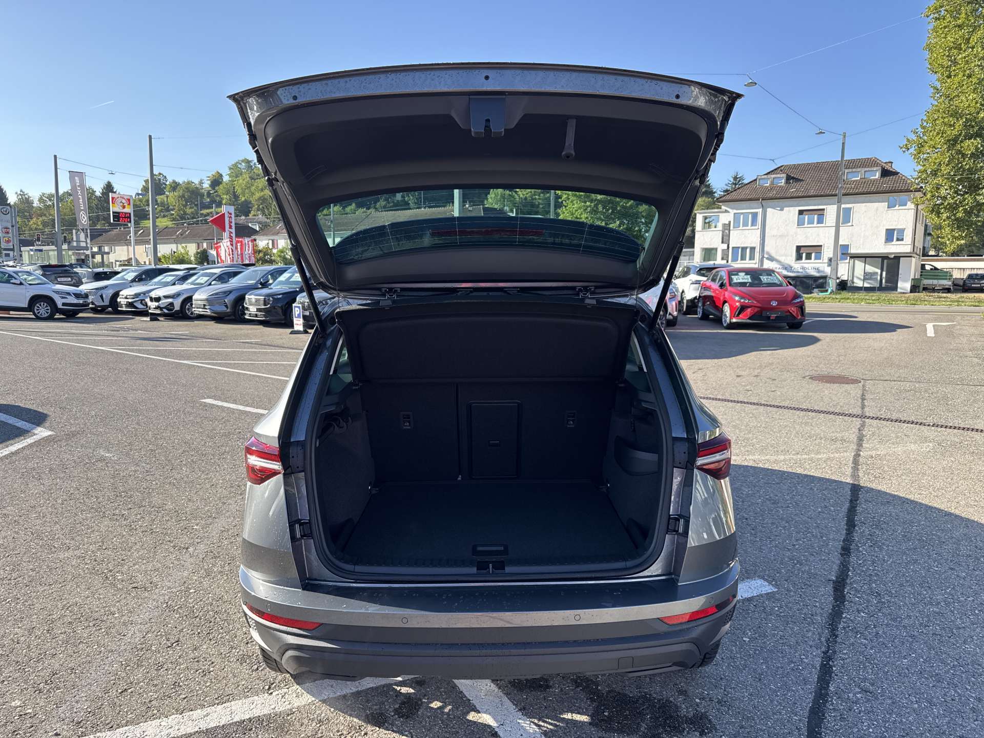 SKODA Karoq 1.5 TSi Selection DSG-Automat-image-7