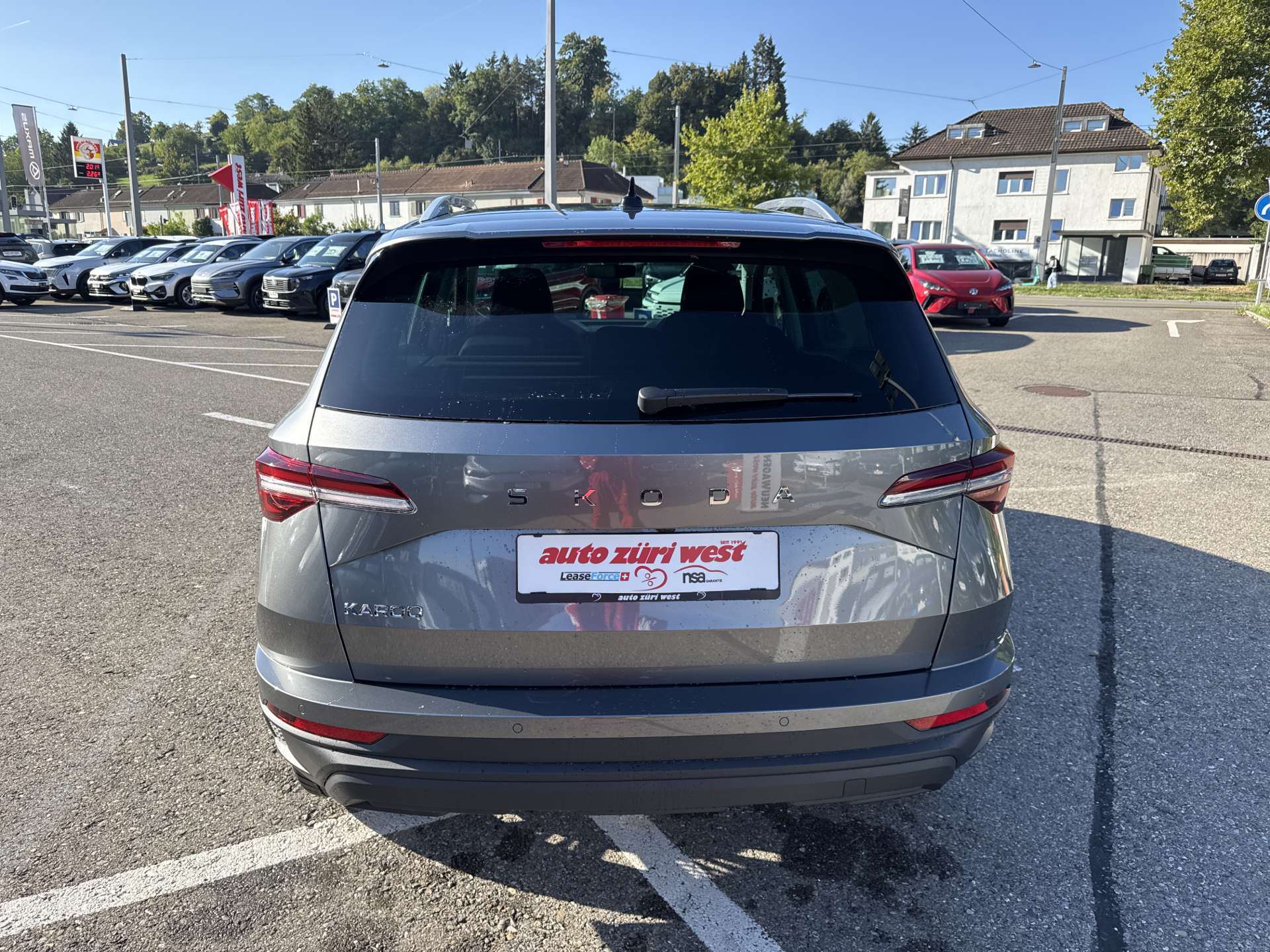 SKODA Karoq 1.5 TSi Selection DSG-Automat-image-14
