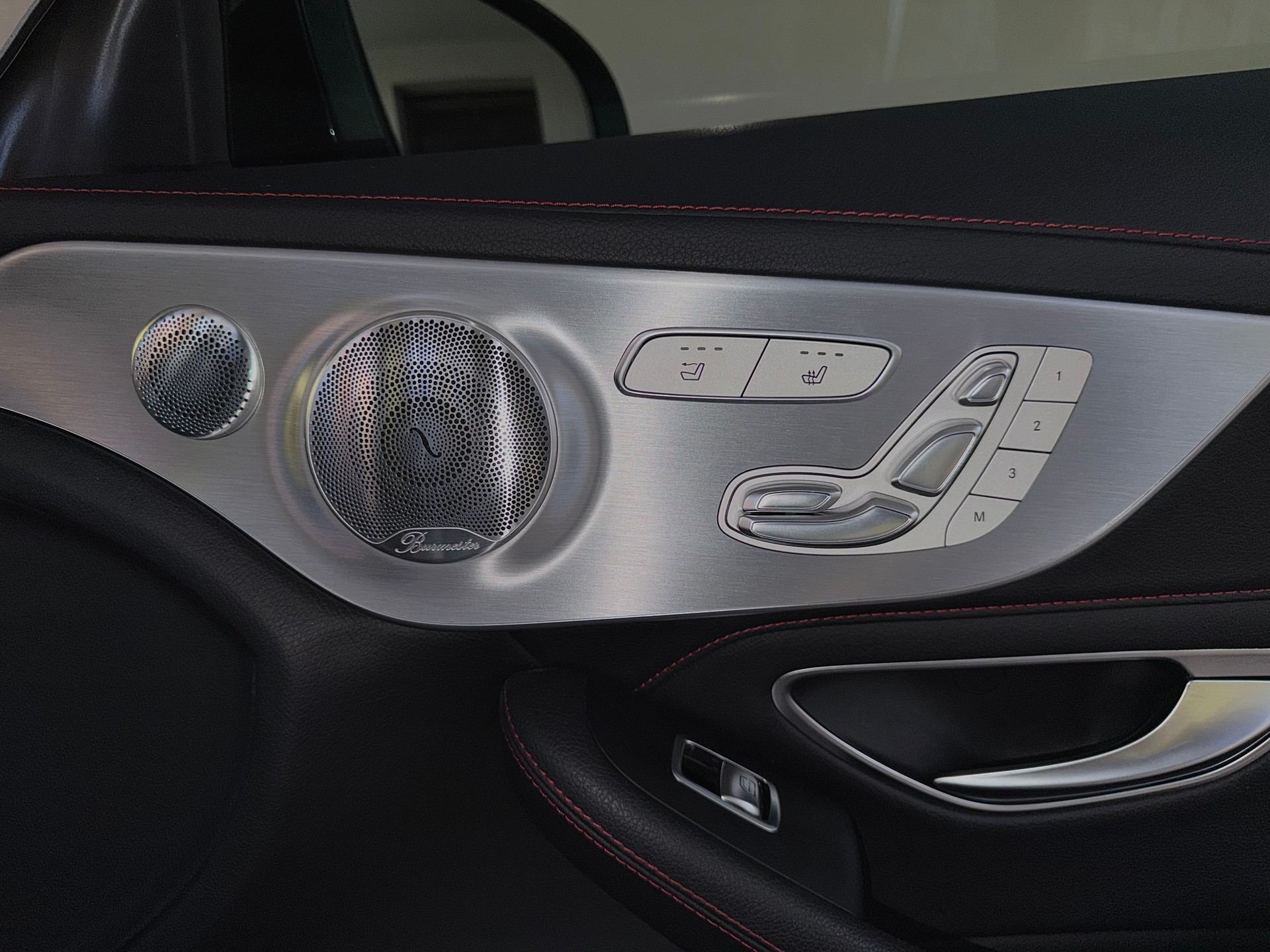 MERCEDES-BENZ C 43 AMG 4matic-image-8