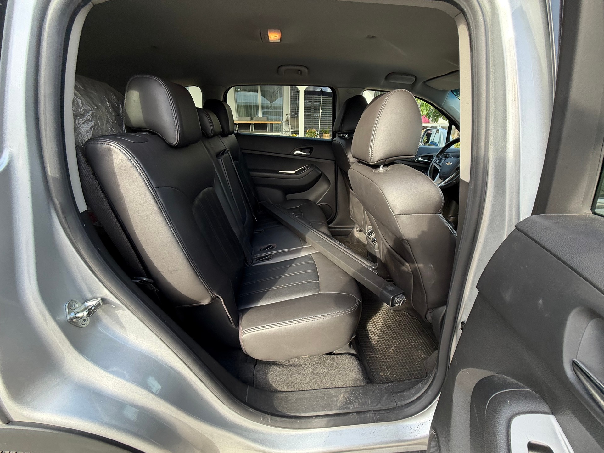 CHEVROLET Orlando 2.0 VCDi LT Automatic-image-12