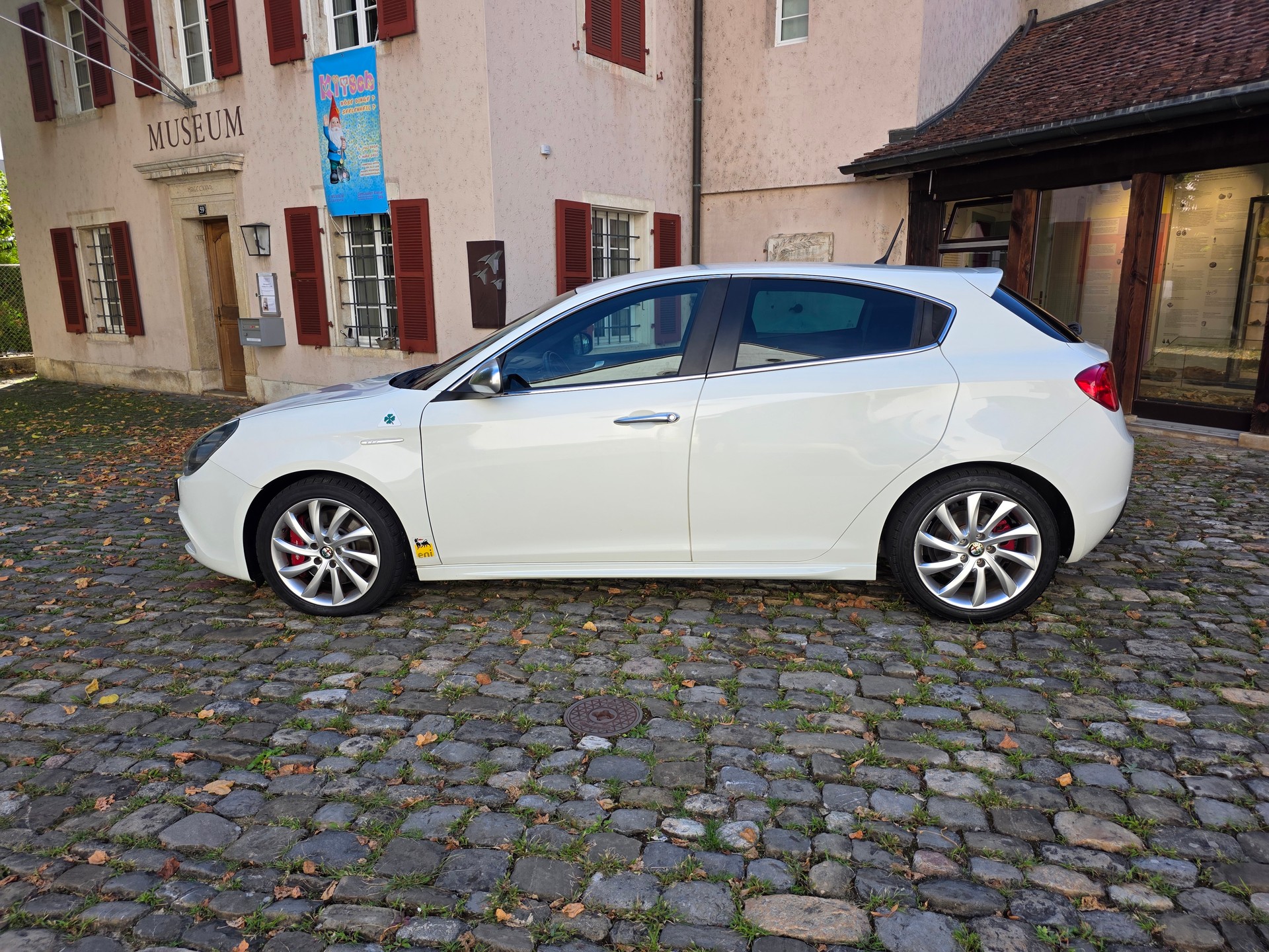 ALFA ROMEO Giulietta 1750 TBi Quadrifoglio Verde-image-4