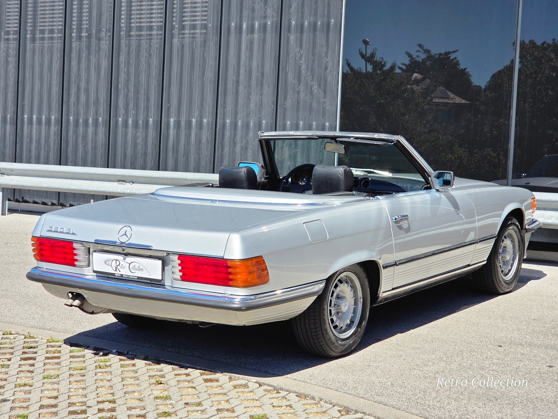 MERCEDES-BENZ 380 SL Automatic - excellent état- hard-top- intérieur cuir- spoiler AMG - expertisée vétéran 01.2024.-image-4